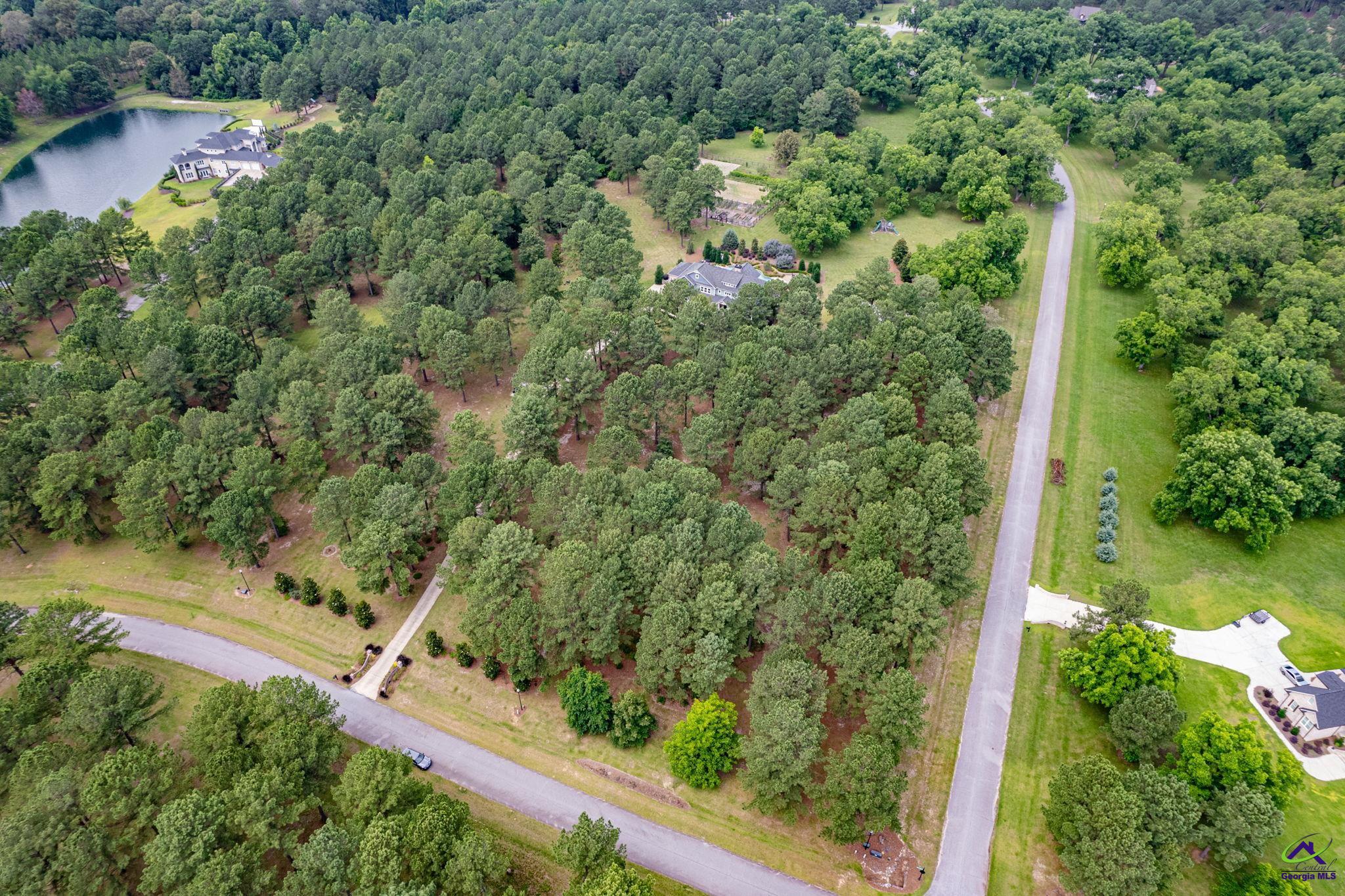 1015 Eagle Feather Trail