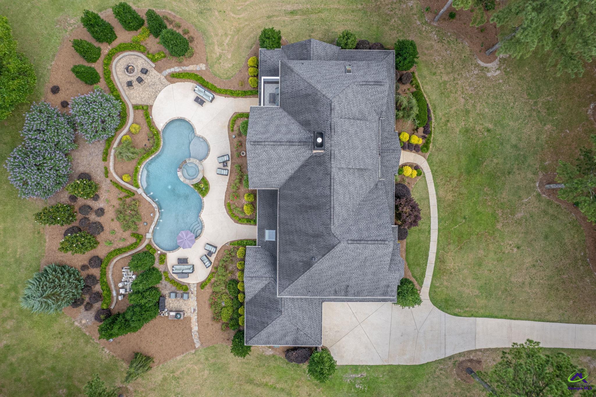 1015 Eagle Feather Trail