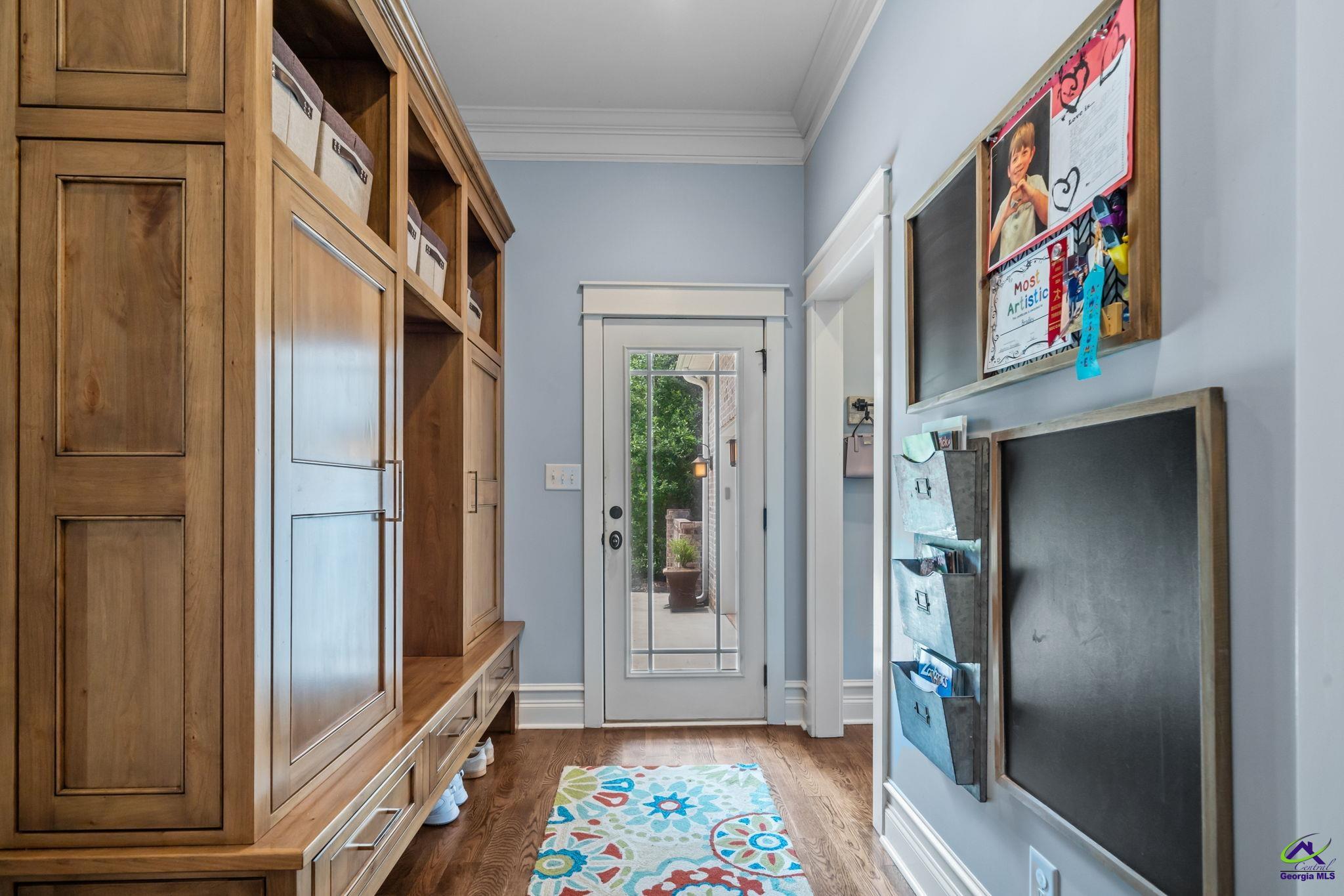 1015 Eagle Feather Trail