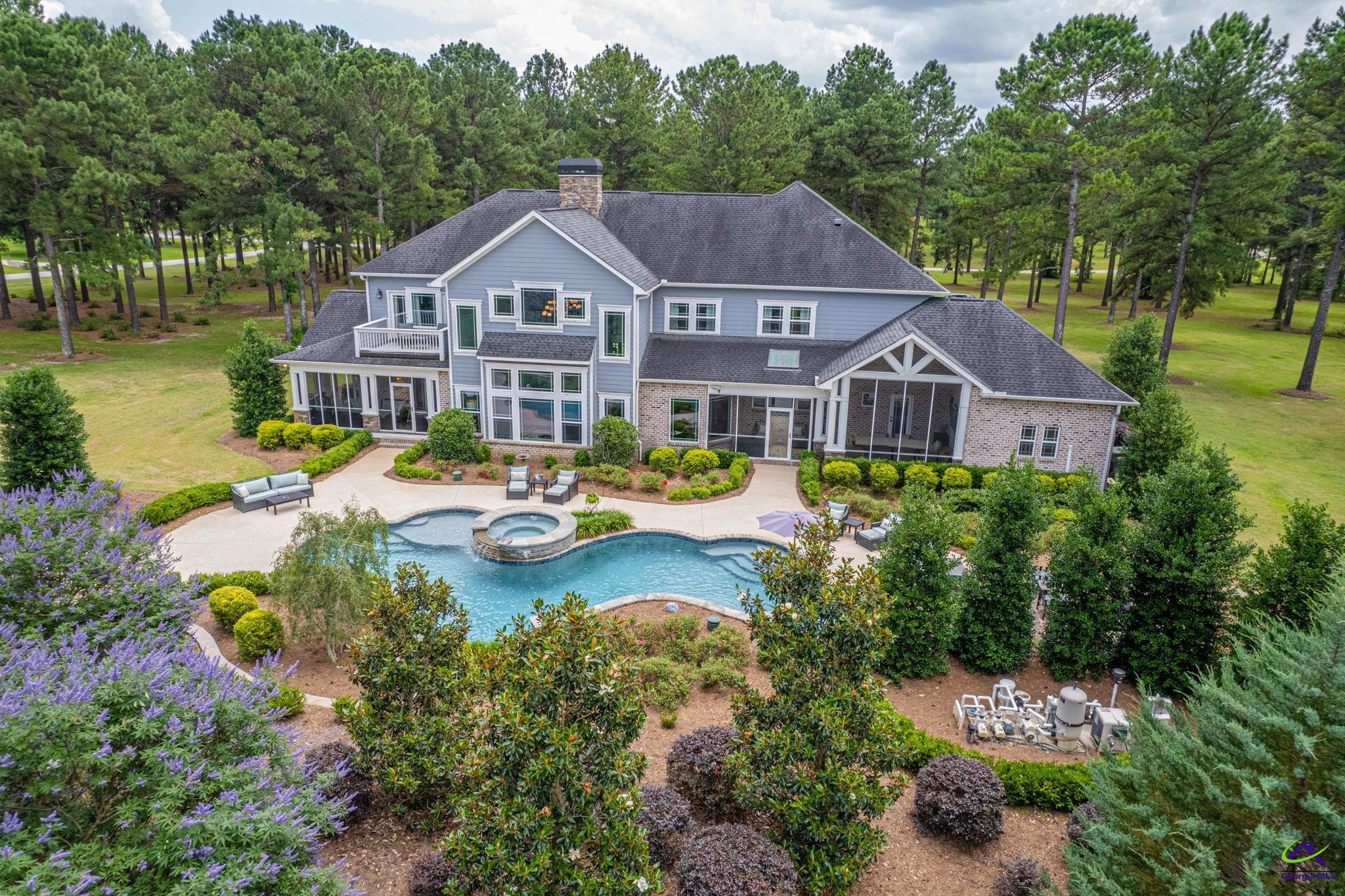 1015 Eagle Feather Trail