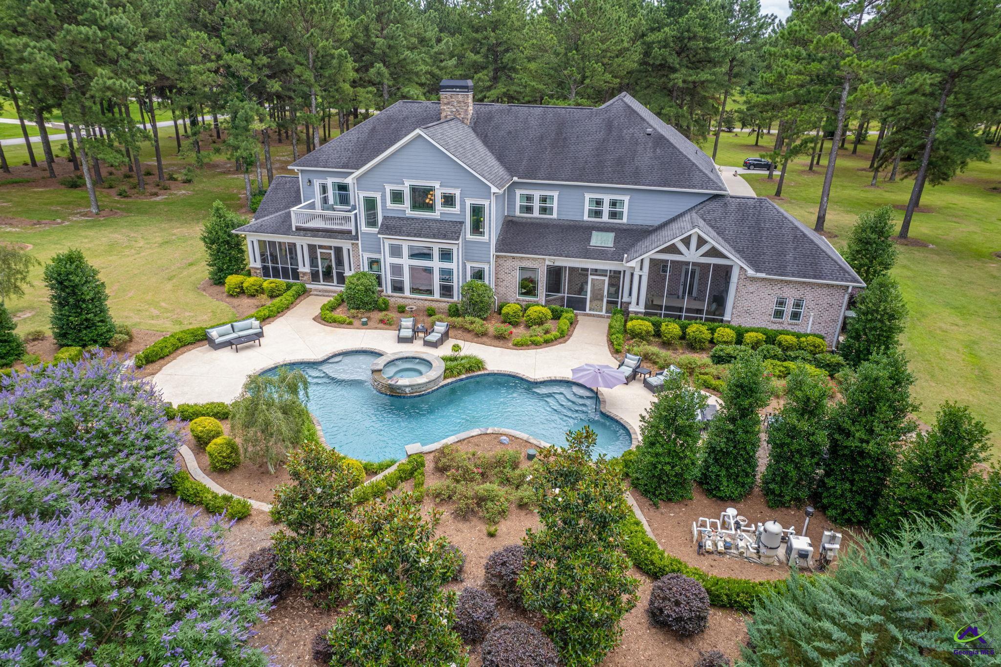 1015 Eagle Feather Trail