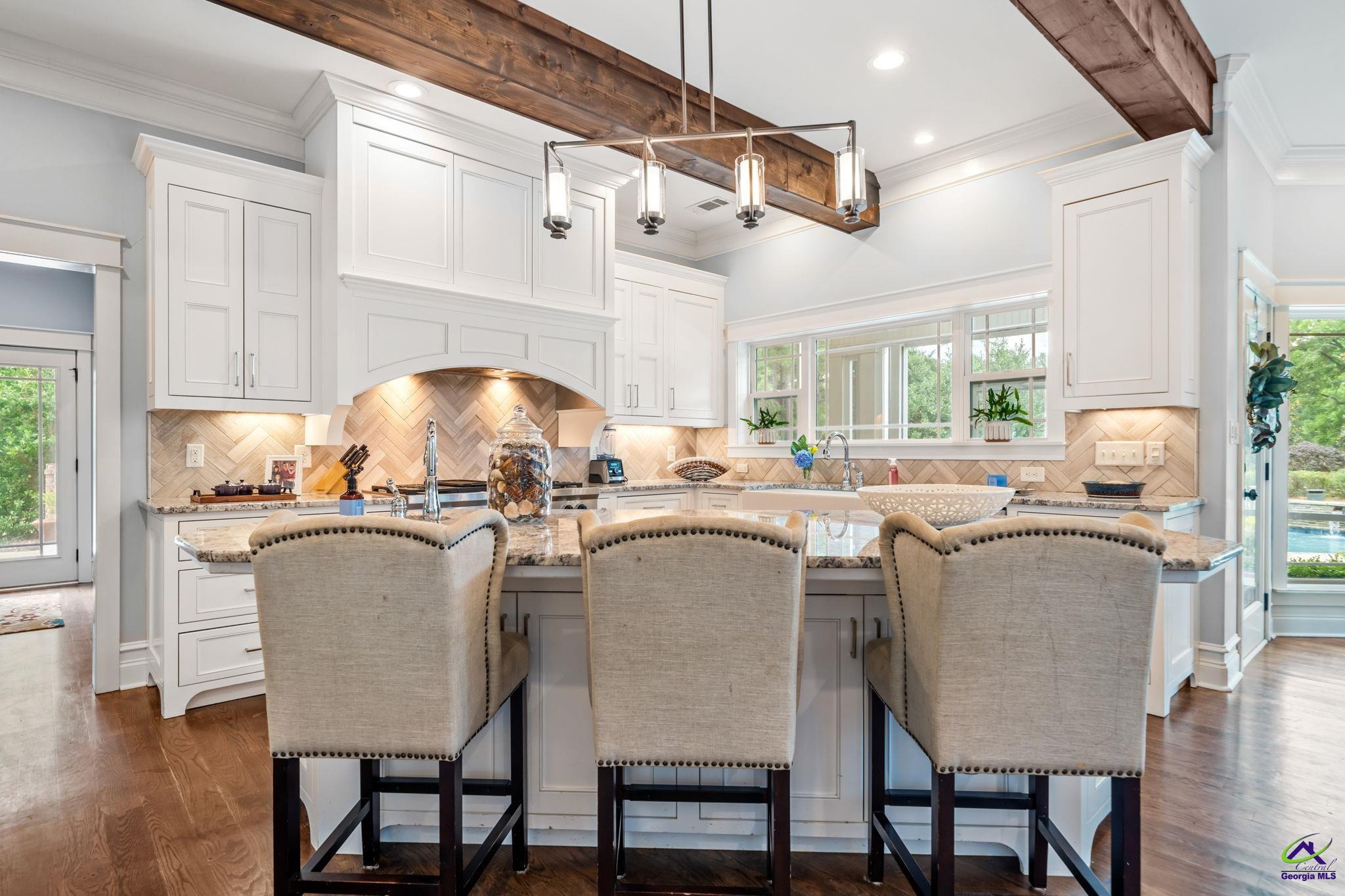 1015 Eagle Feather Trail