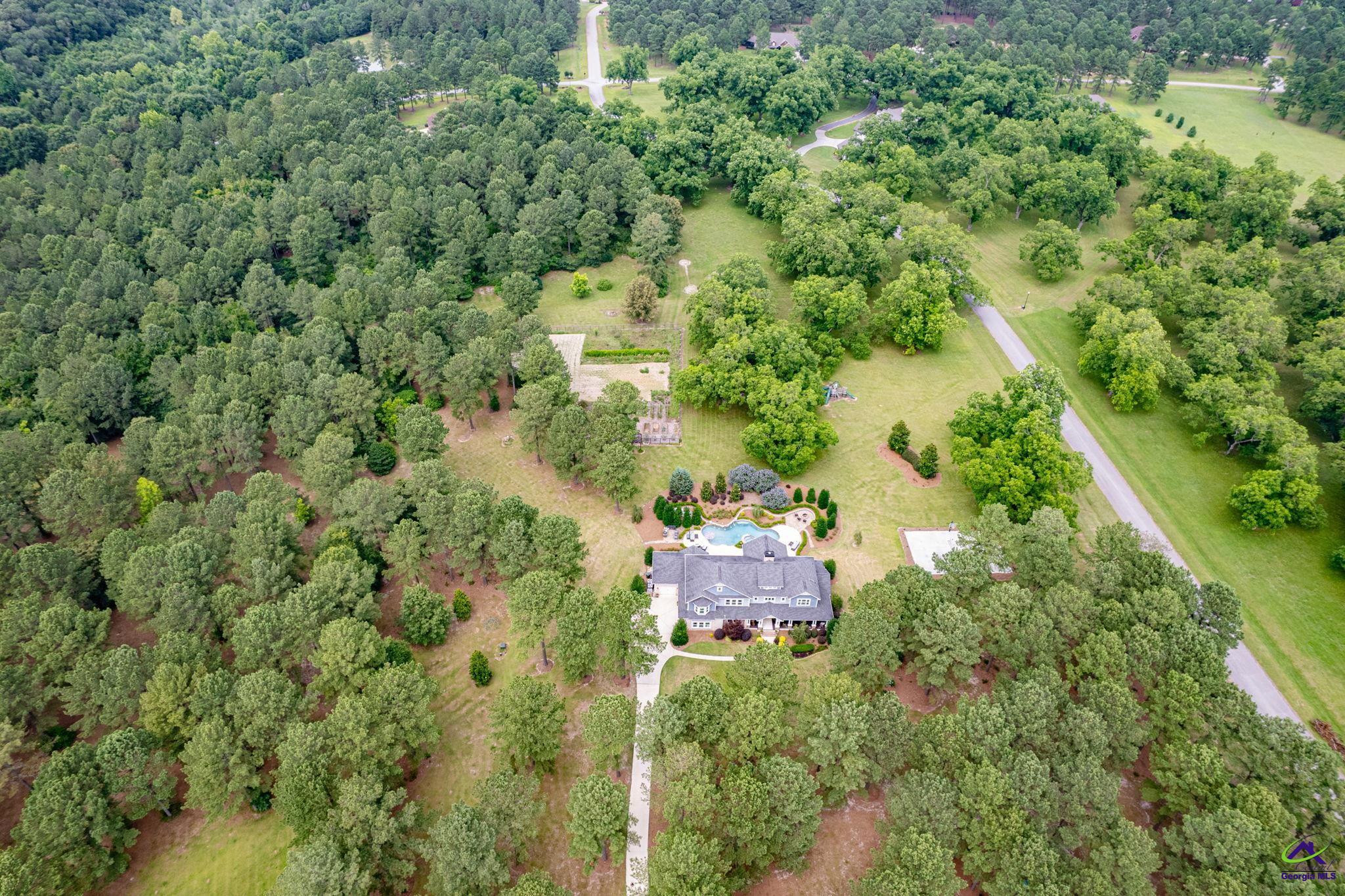 1015 Eagle Feather Trail