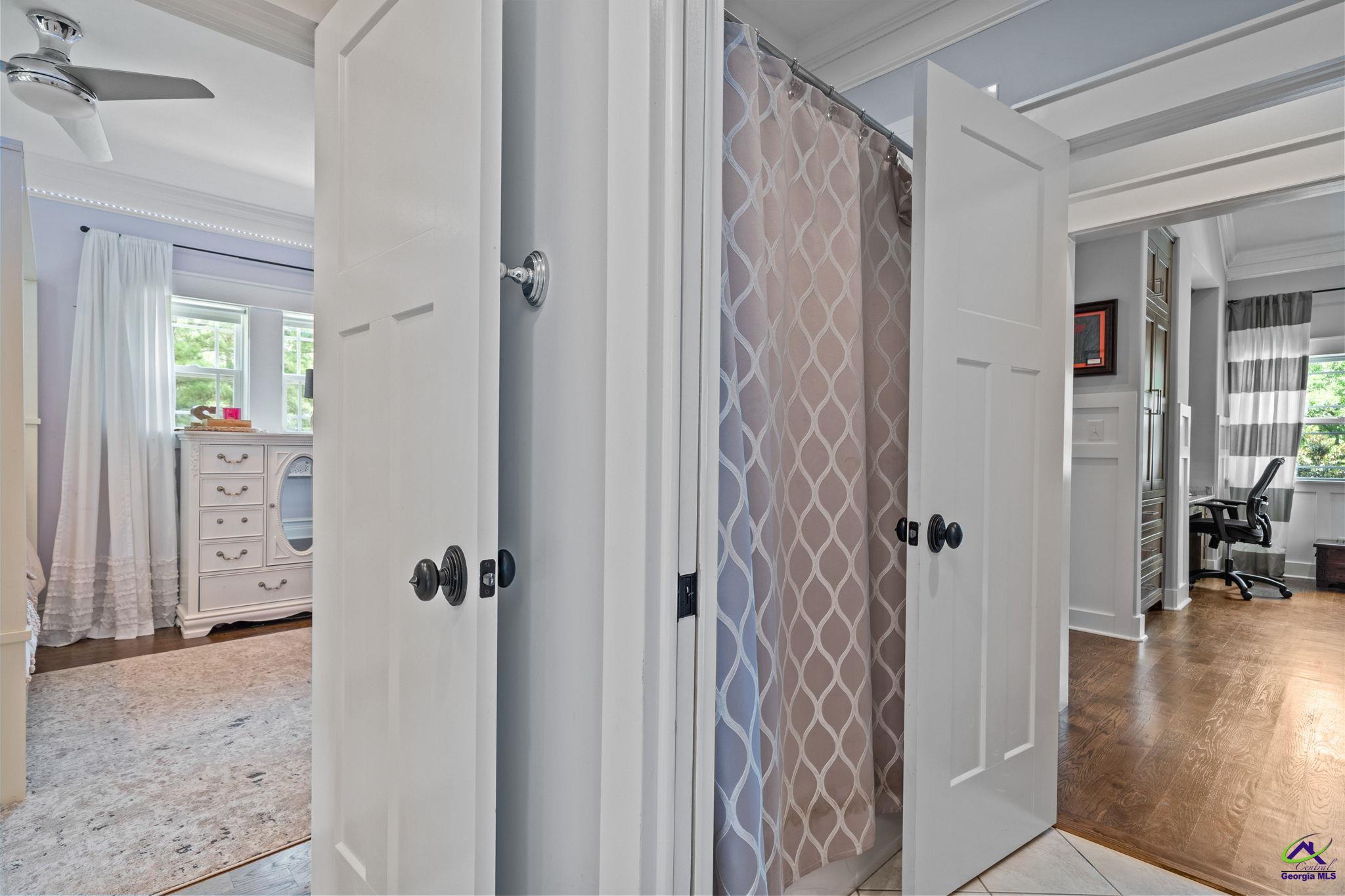 1015 Eagle Feather Trail