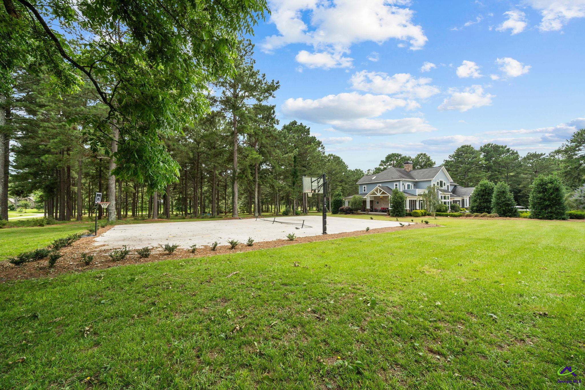 1015 Eagle Feather Trail