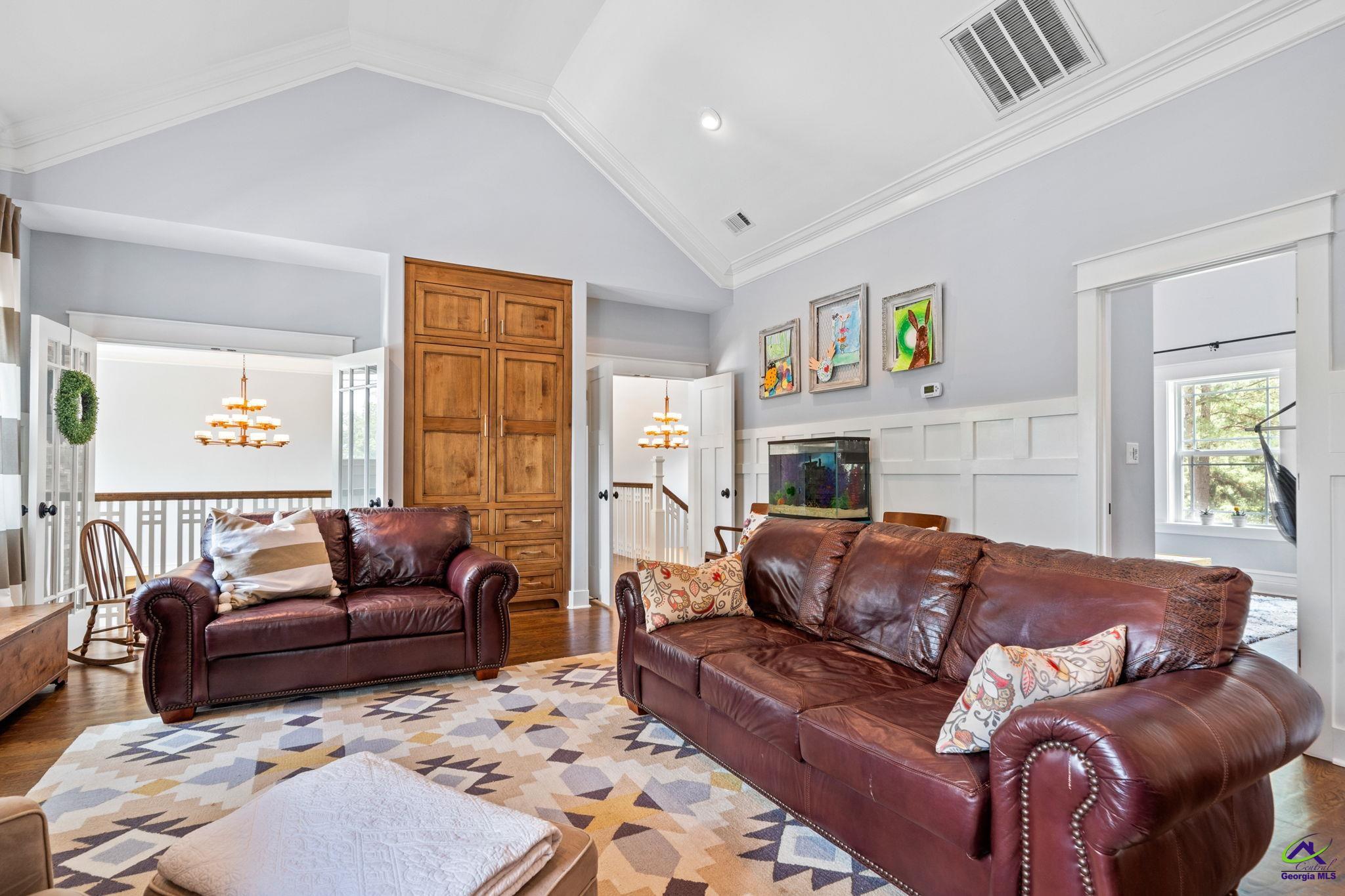 1015 Eagle Feather Trail