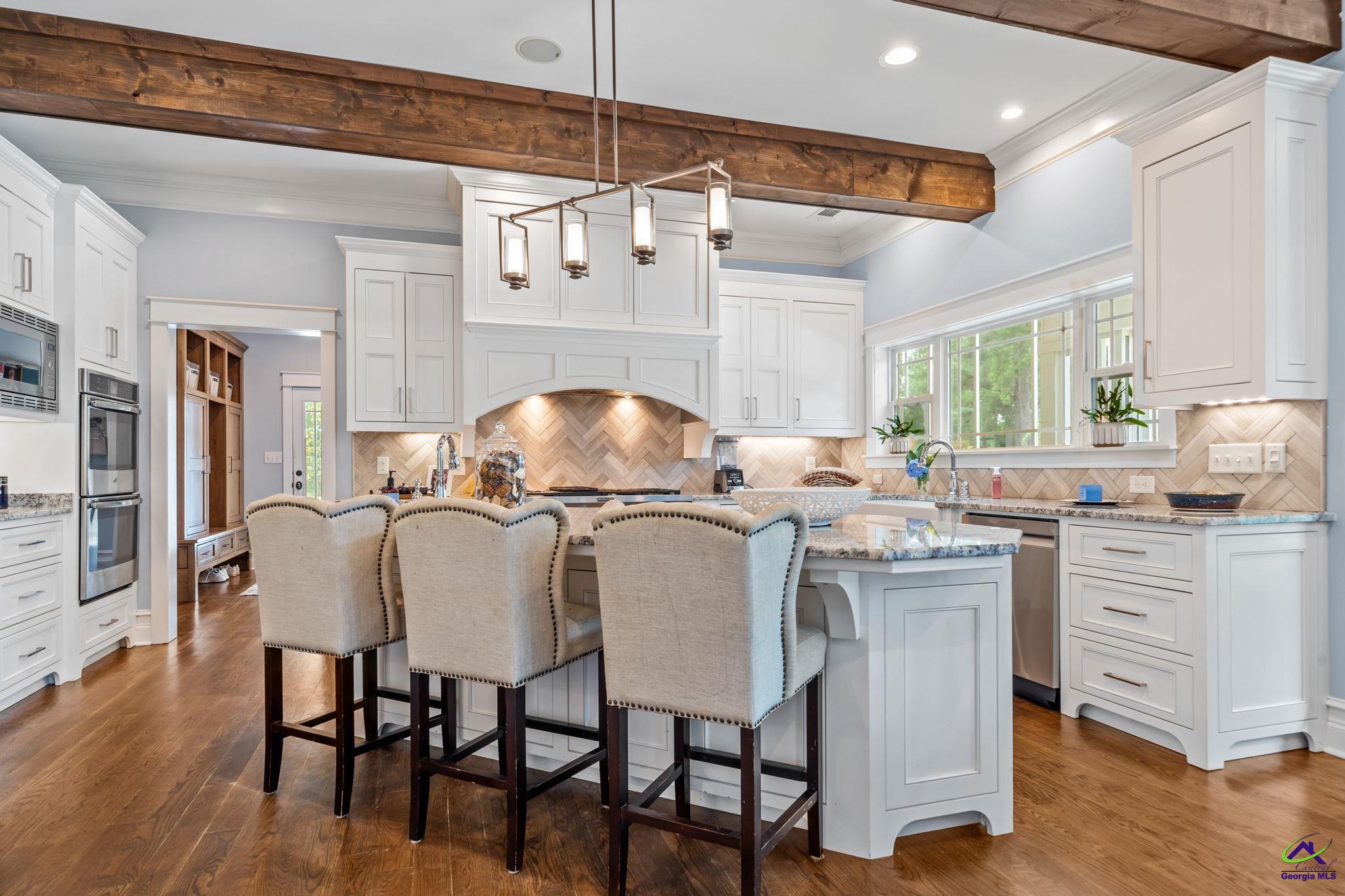 1015 Eagle Feather Trail