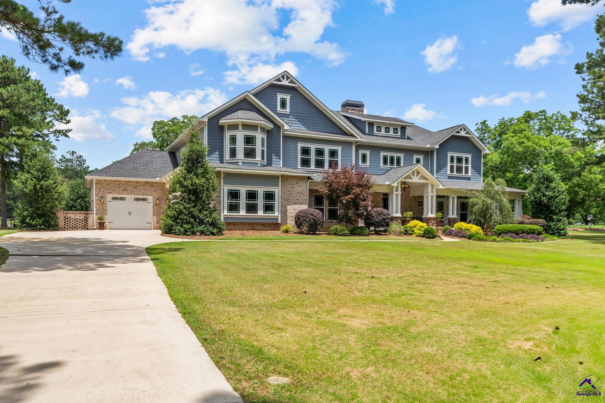 1015 Eagle Feather Trail