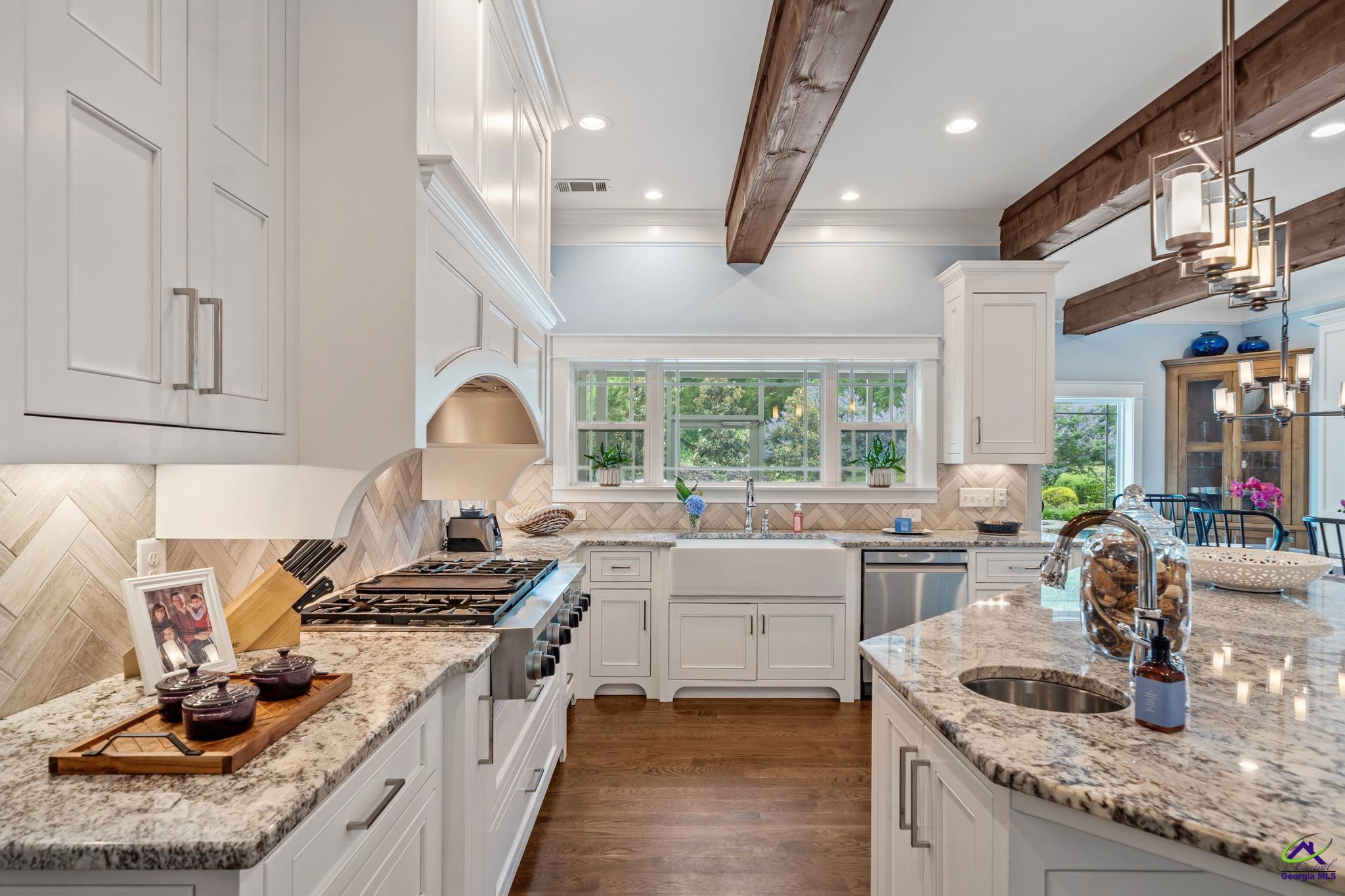 1015 Eagle Feather Trail