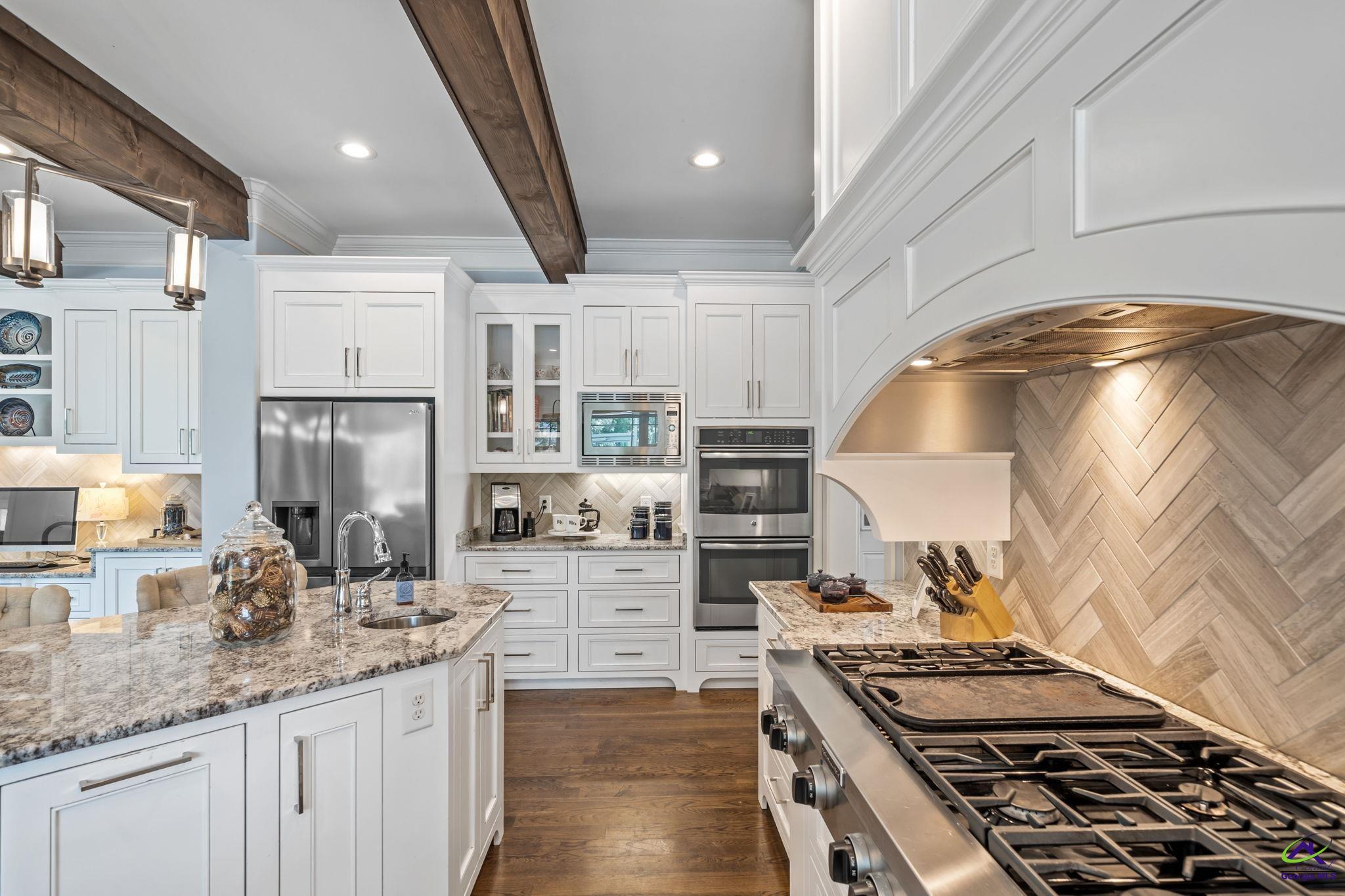 1015 Eagle Feather Trail