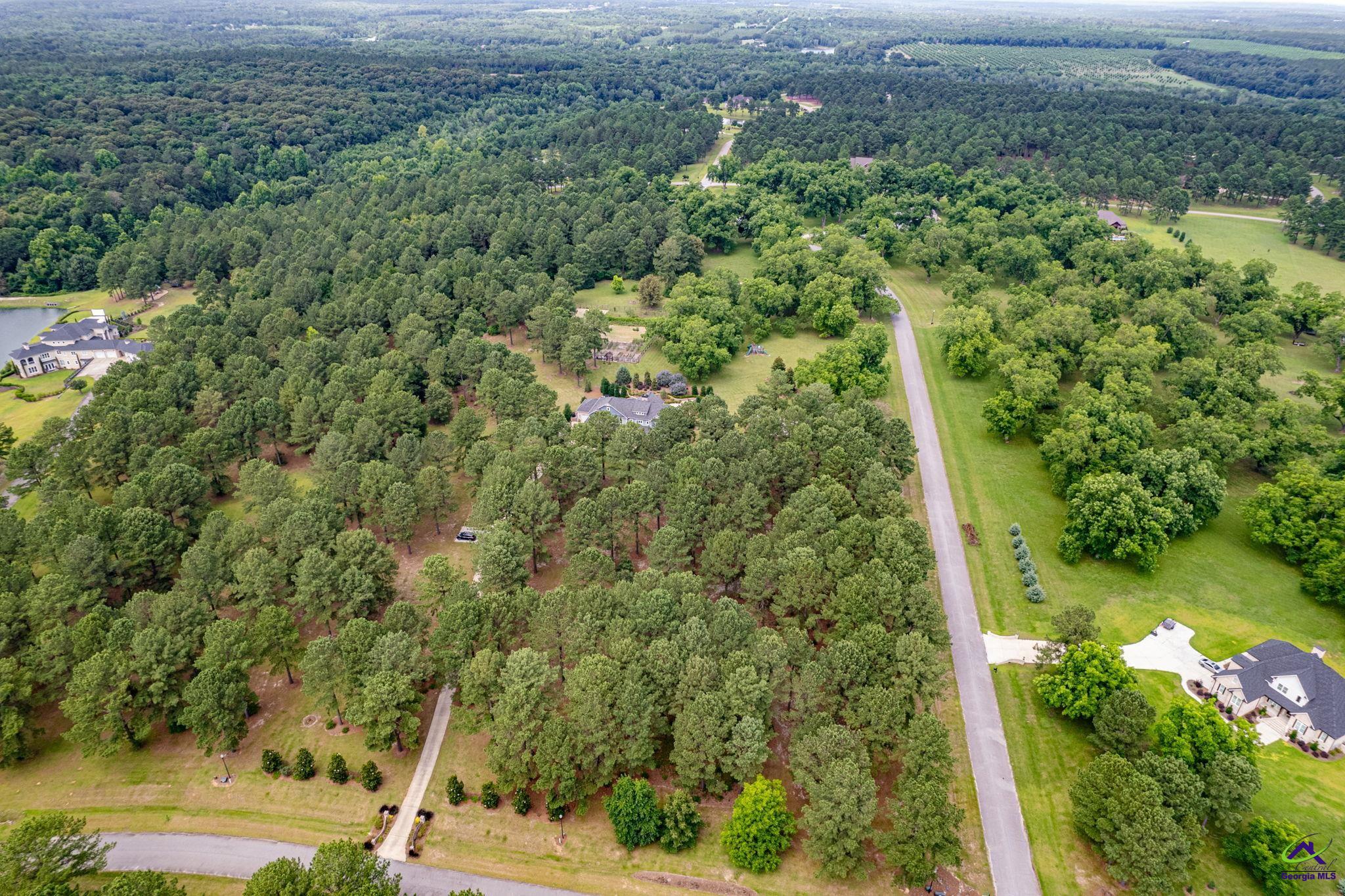 1015 Eagle Feather Trail