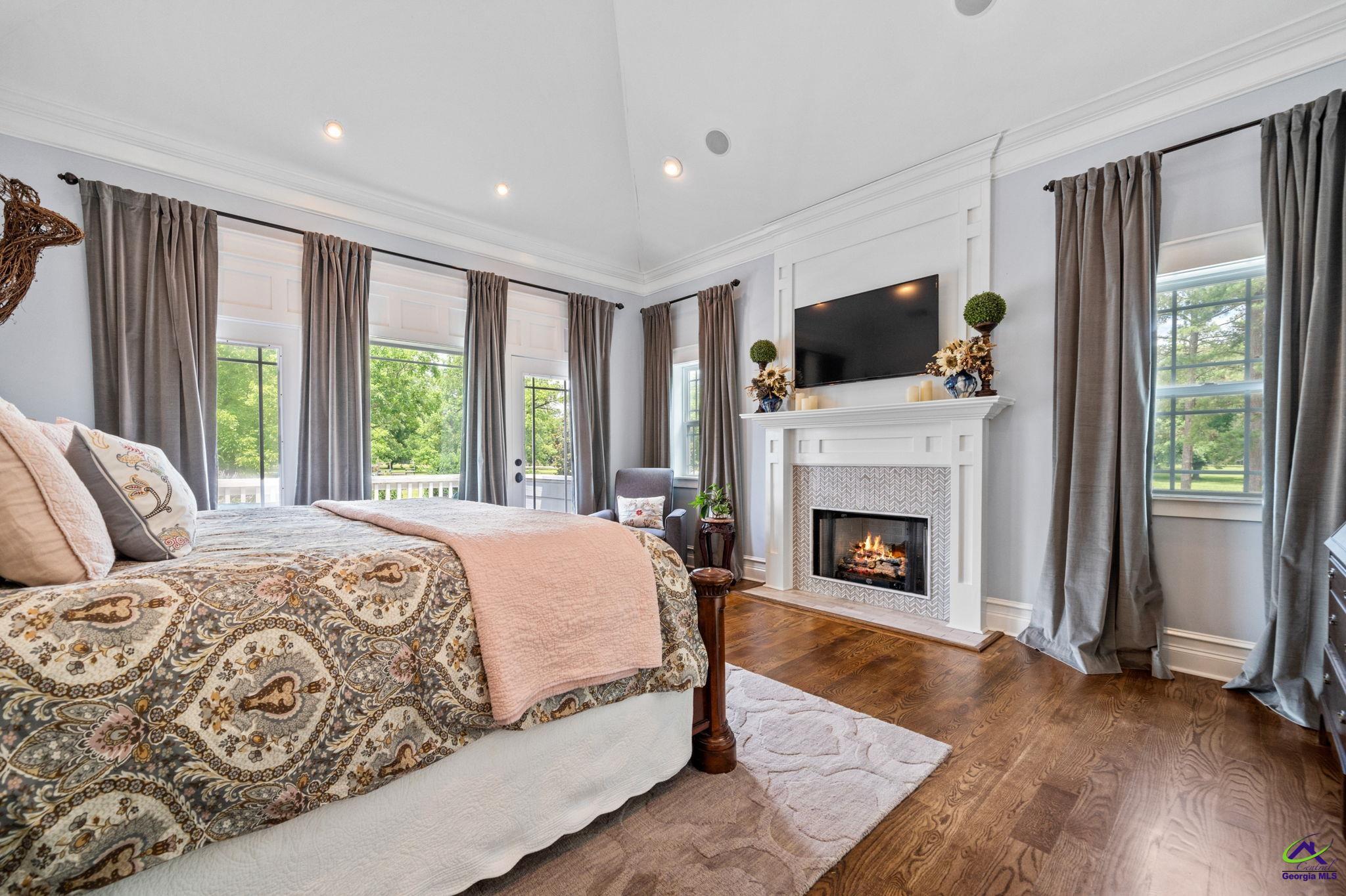 1015 Eagle Feather Trail