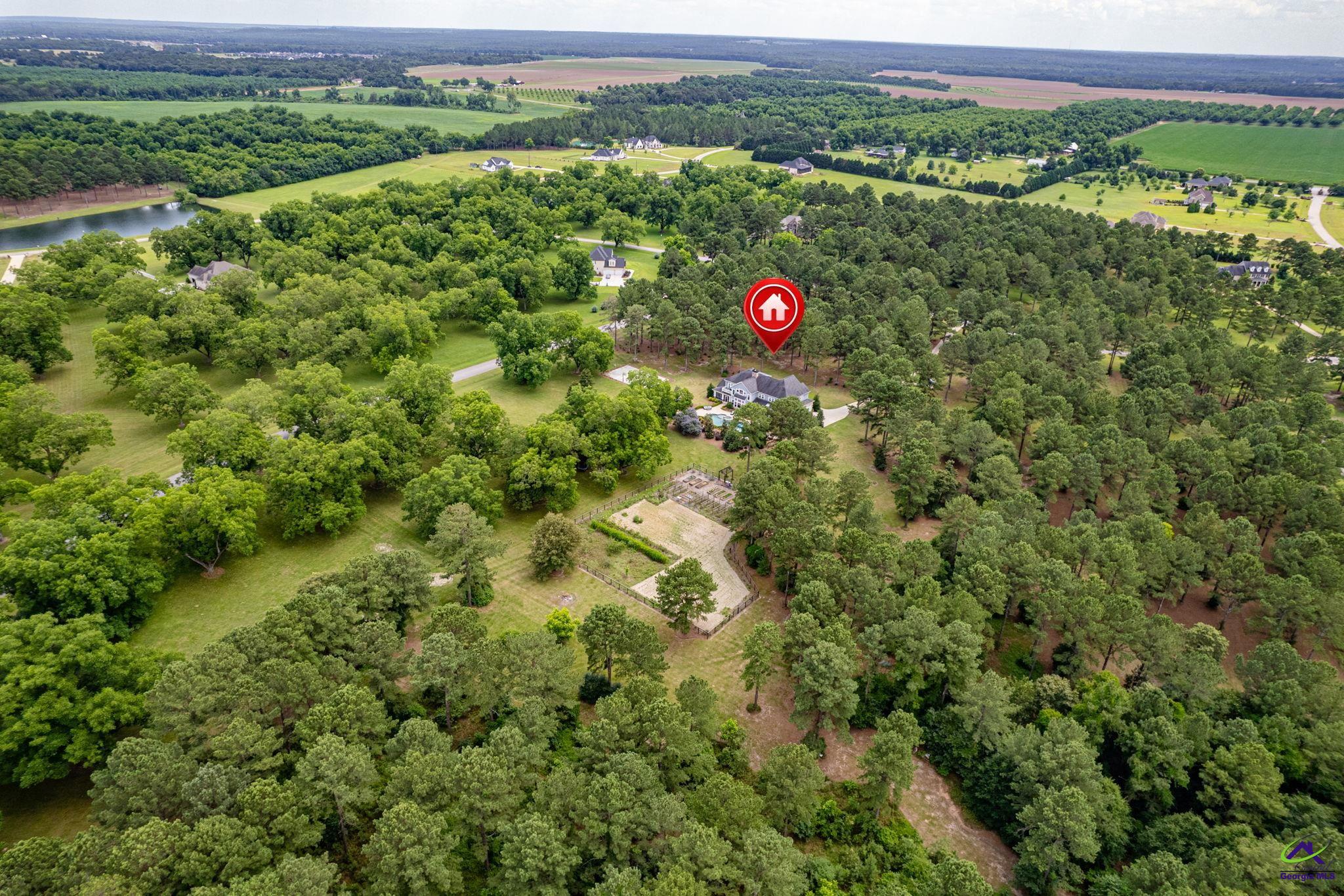 1015 Eagle Feather Trail