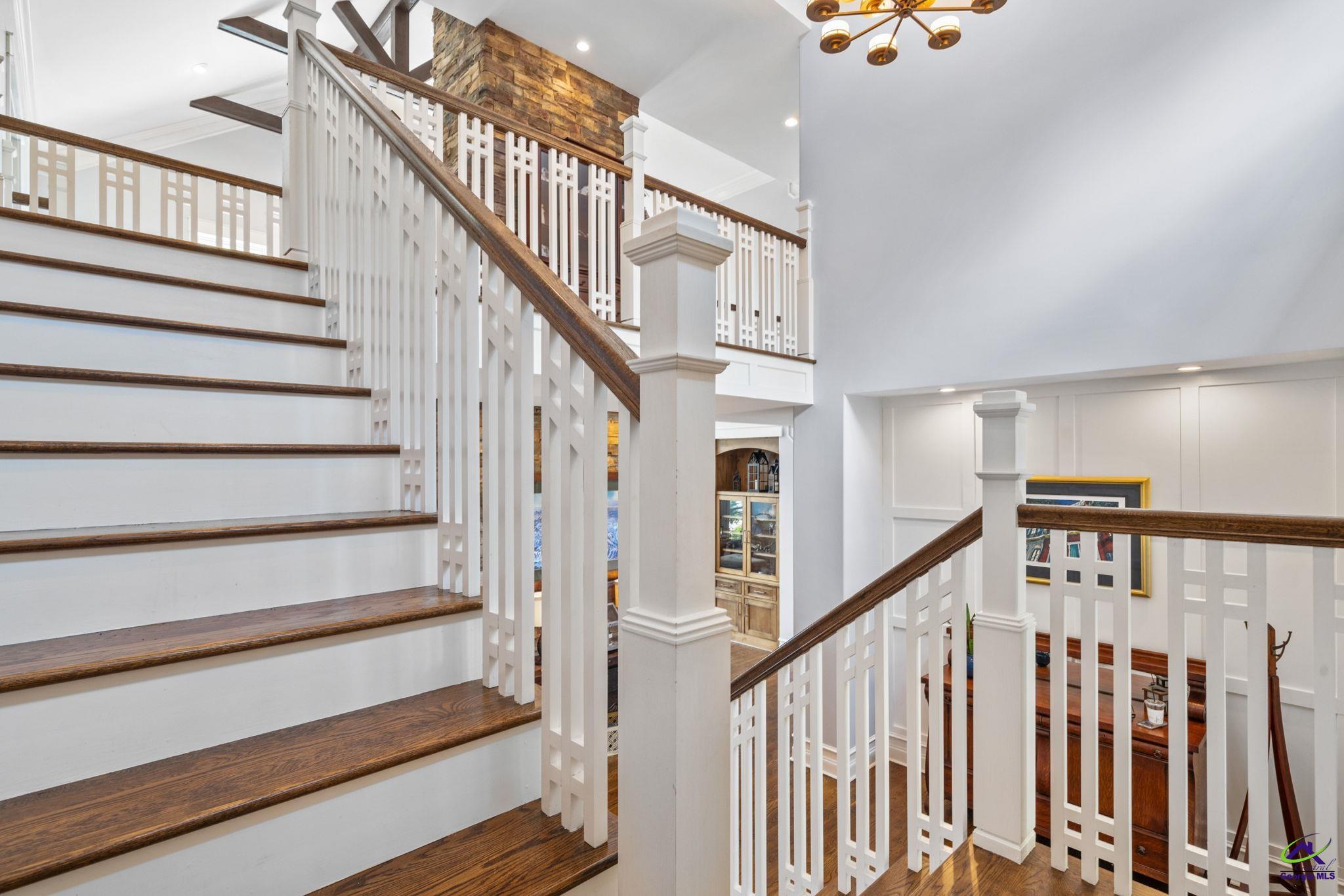 1015 Eagle Feather Trail