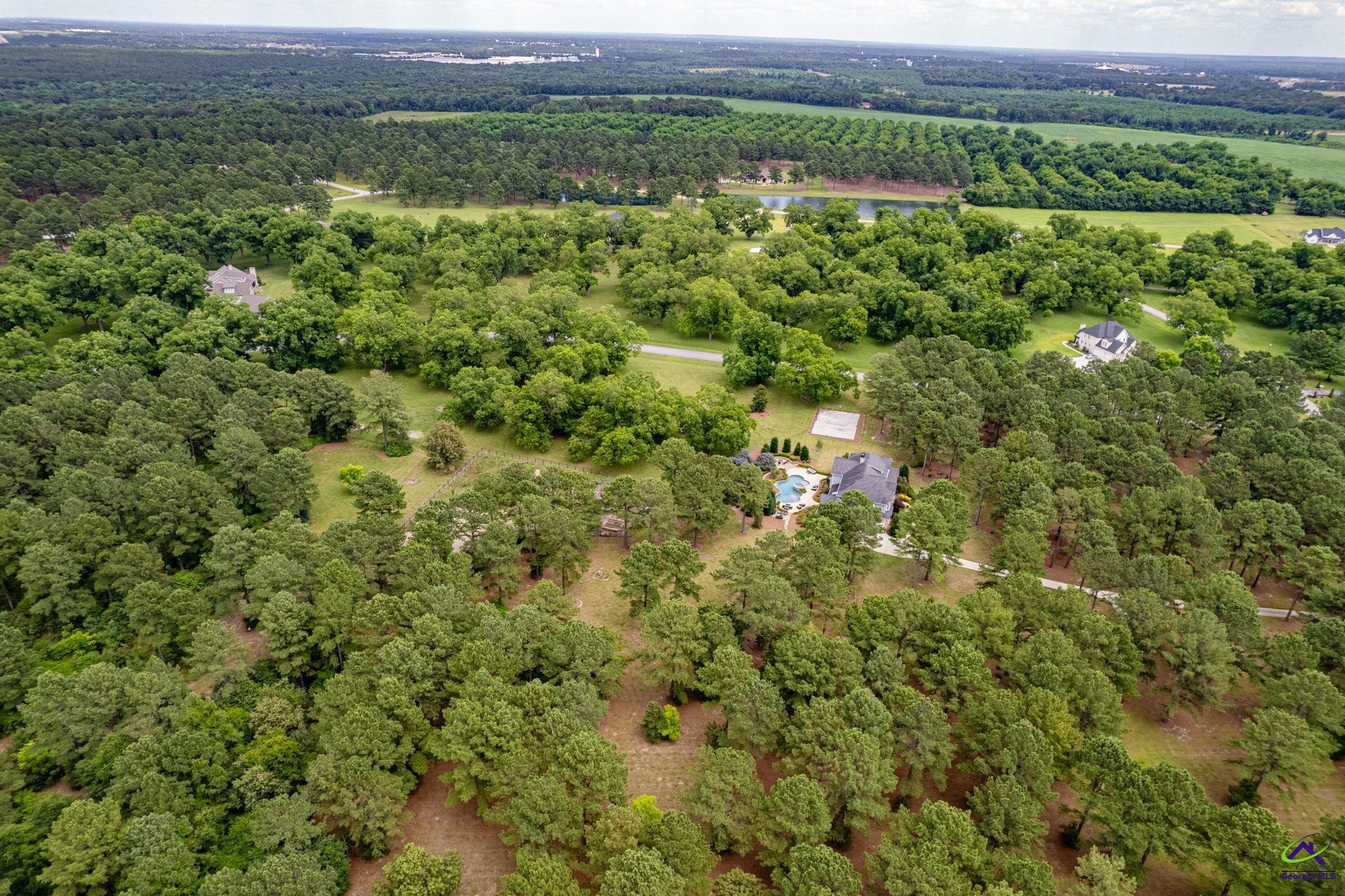 1015 Eagle Feather Trail