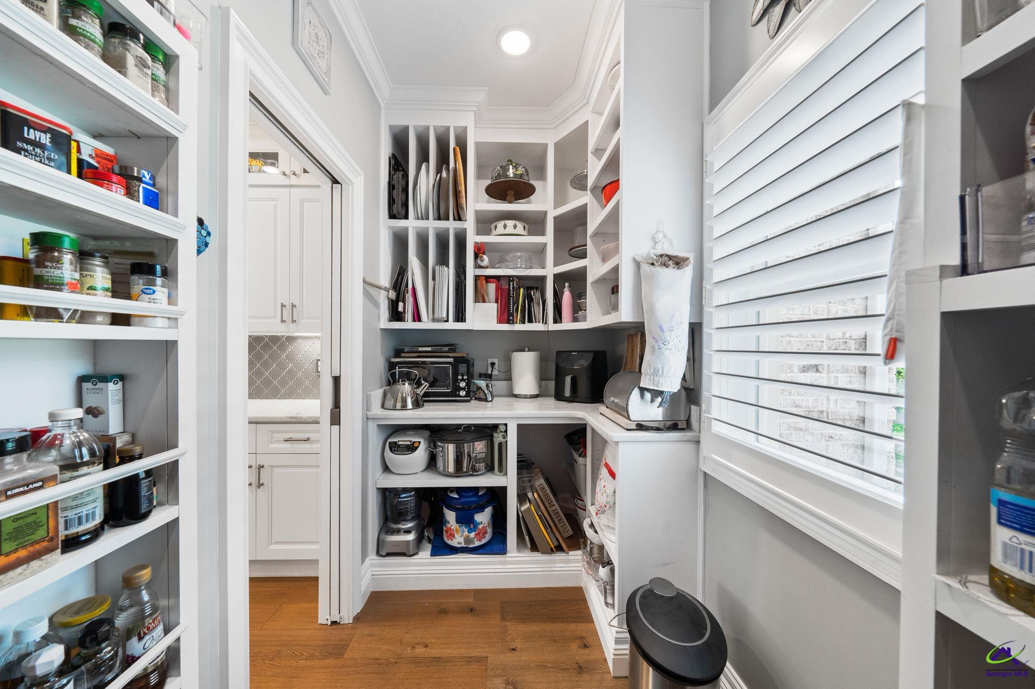 2027 Pin Oak Terrace