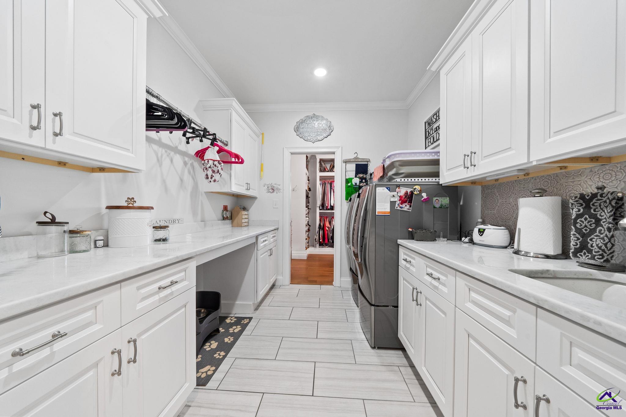 2027 Pin Oak Terrace