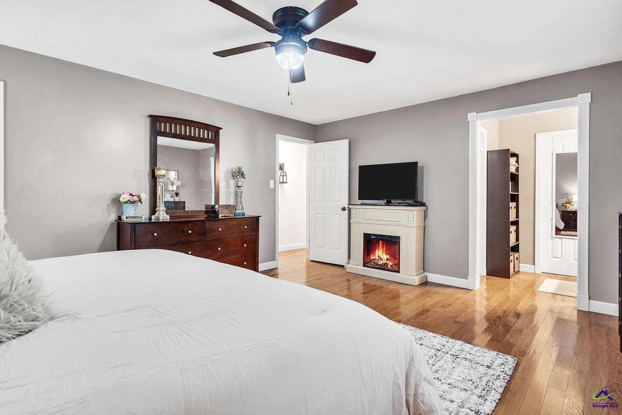 308 Lake Front Drive