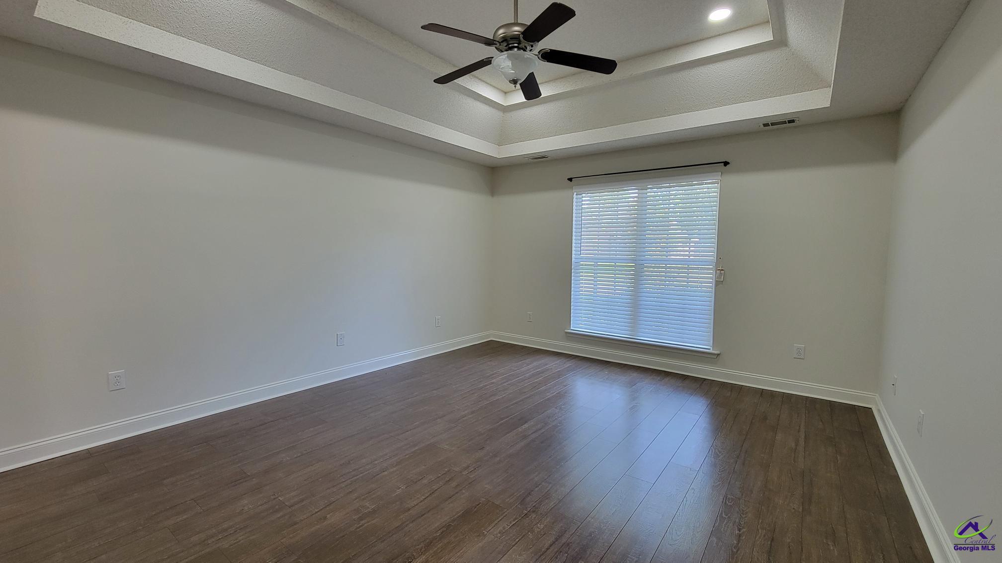 303 Hummingbird Lane