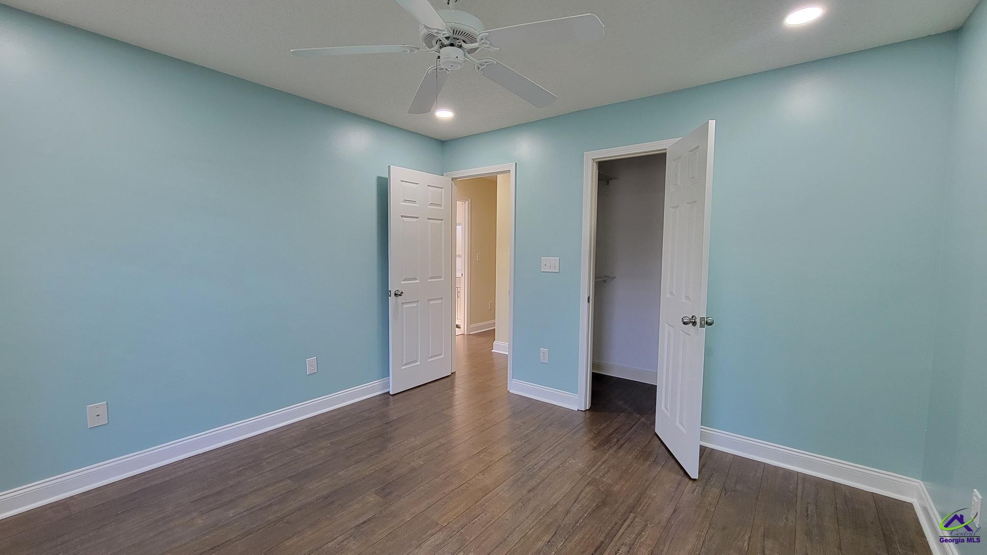 303 Hummingbird Lane