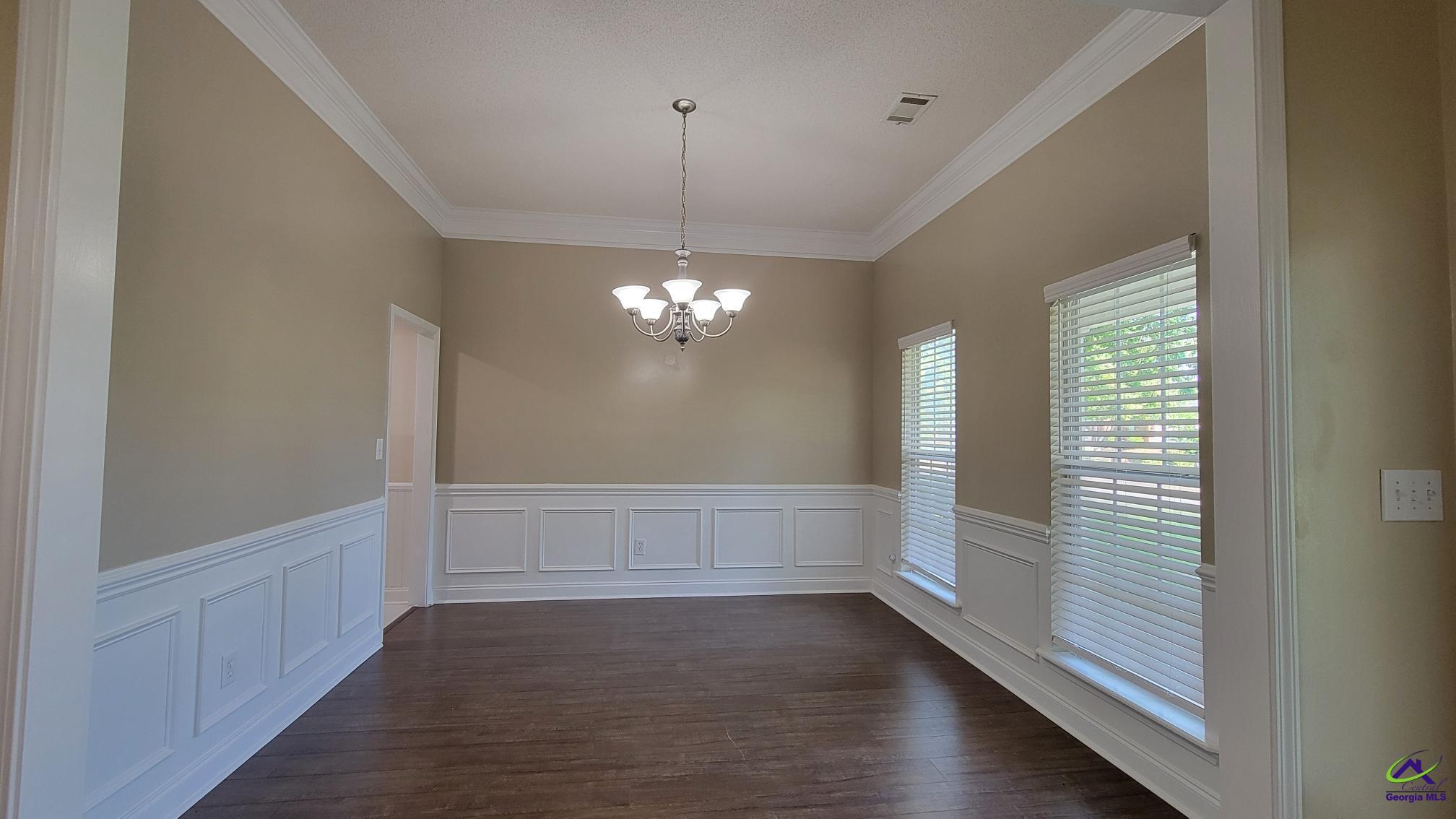 303 Hummingbird Lane