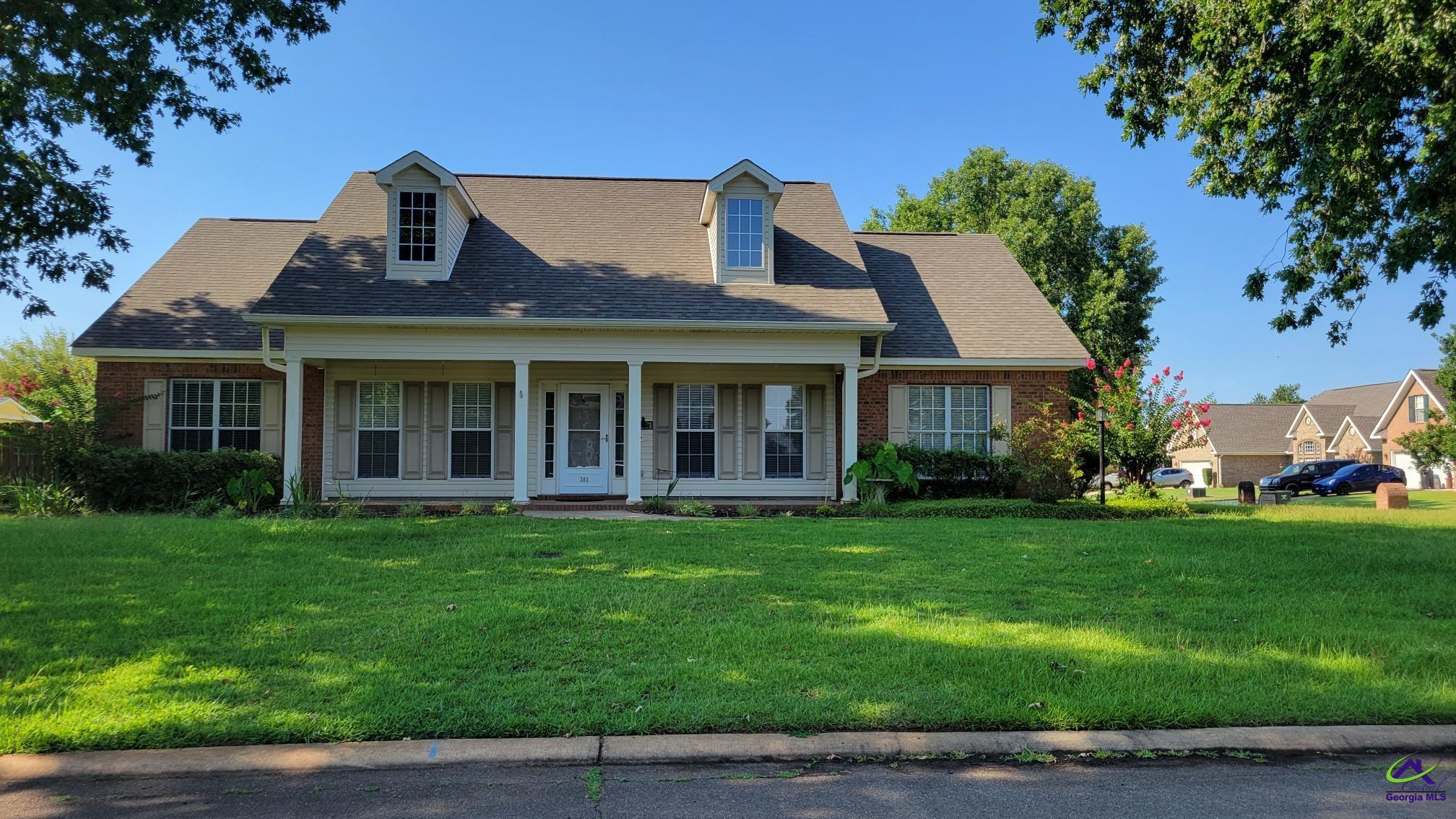 303 Hummingbird Lane