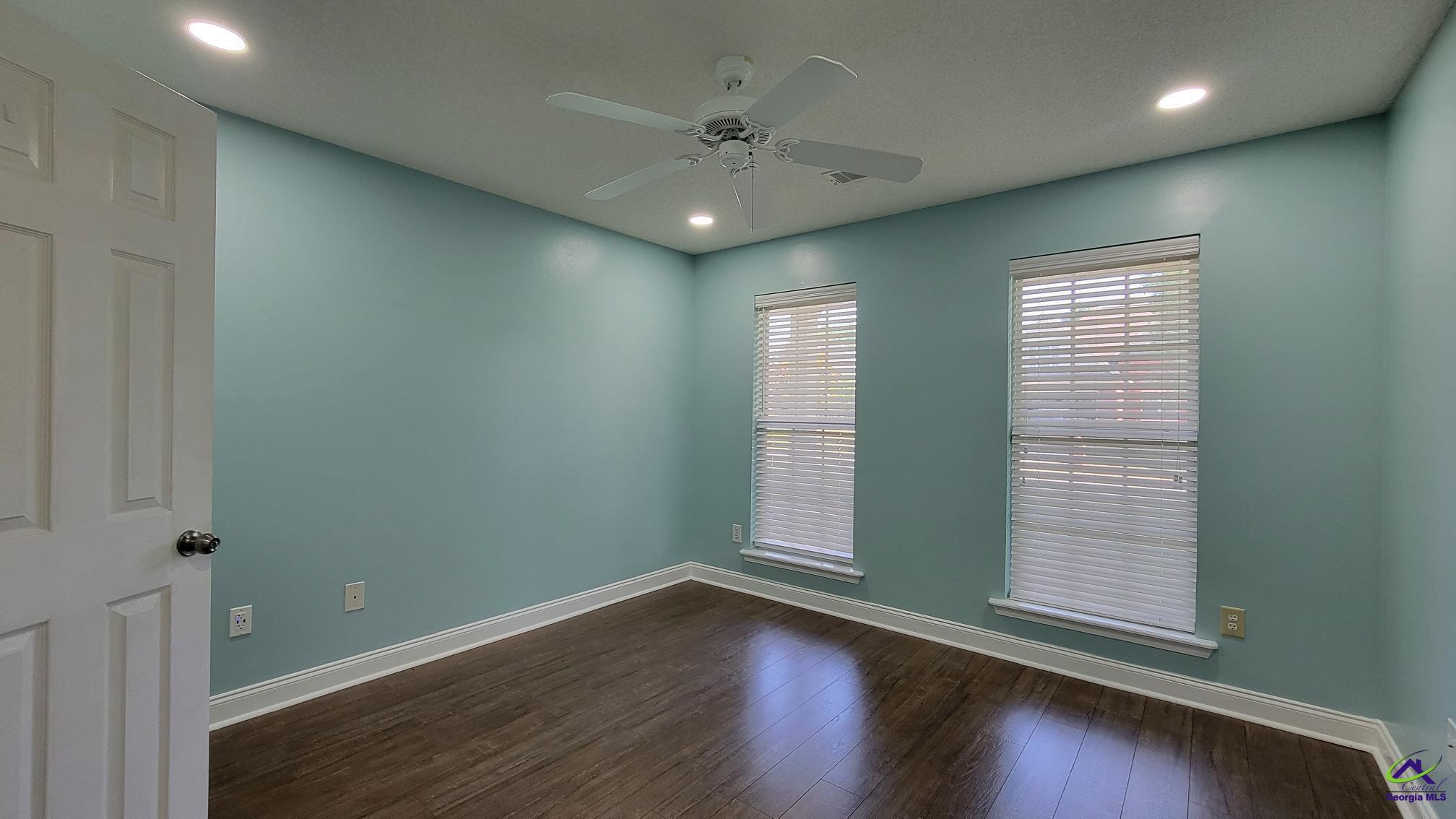 303 Hummingbird Lane