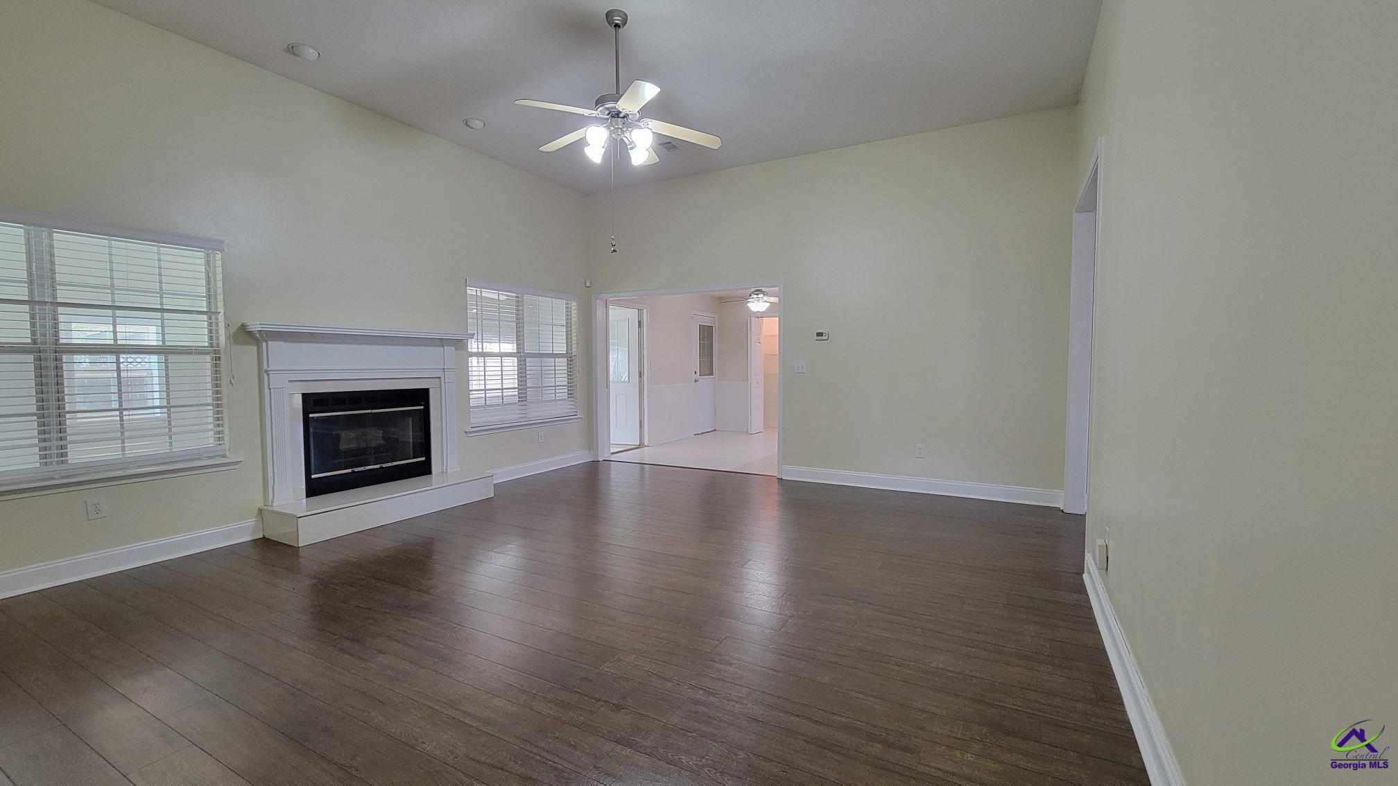 303 Hummingbird Lane