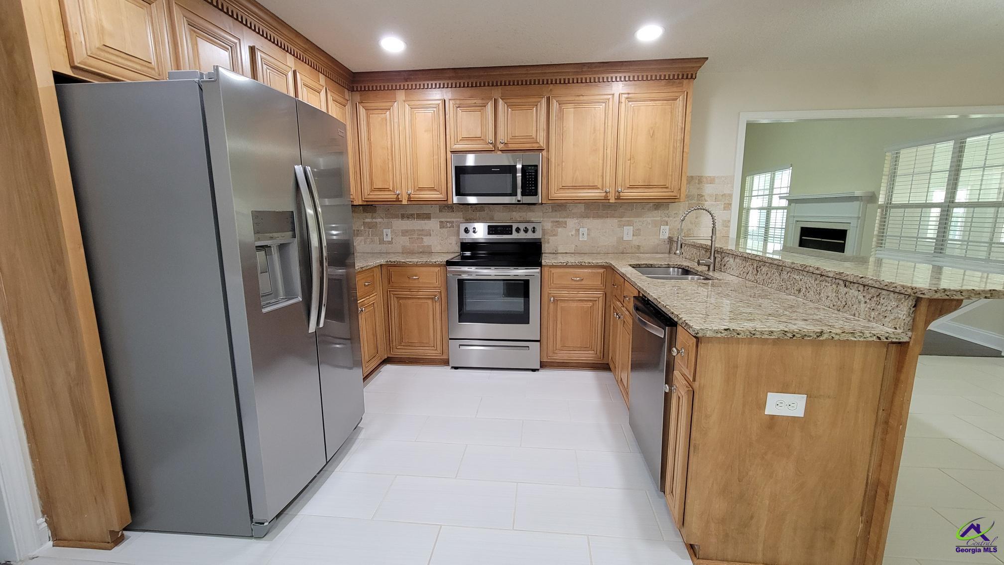 303 Hummingbird Lane