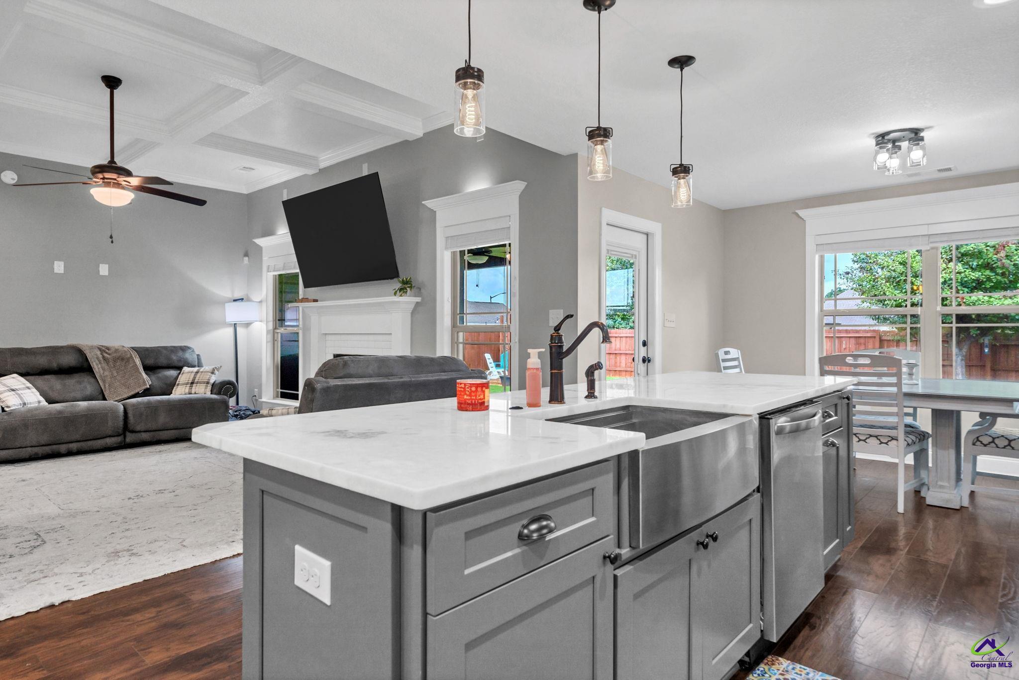 411 Avington Chase