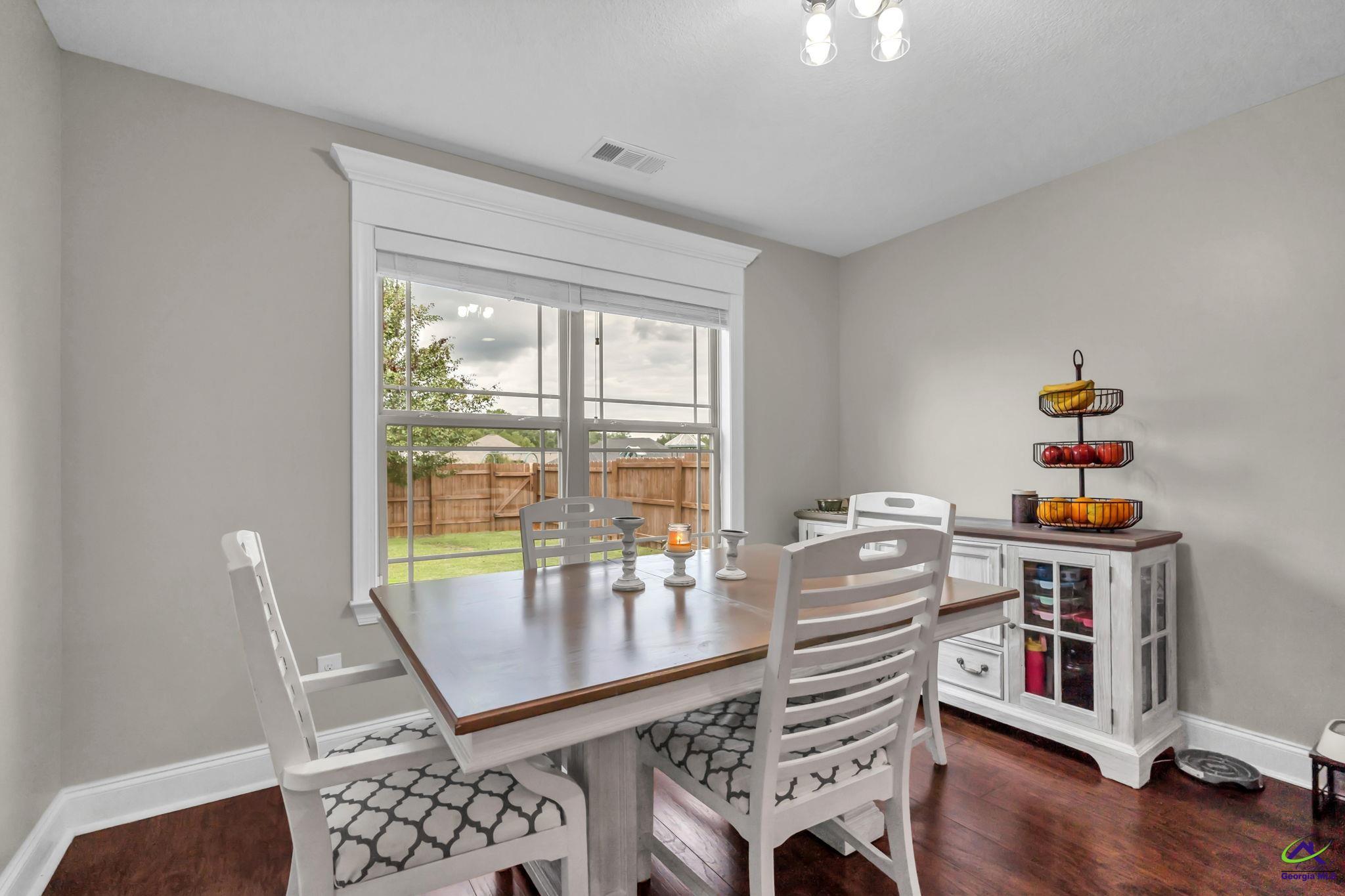 411 Avington Chase