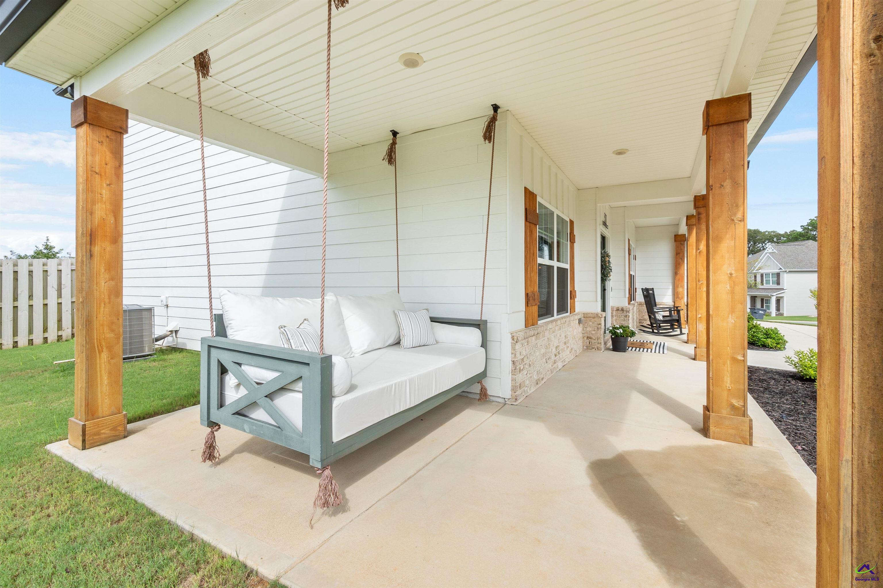301 Shoshone Circle