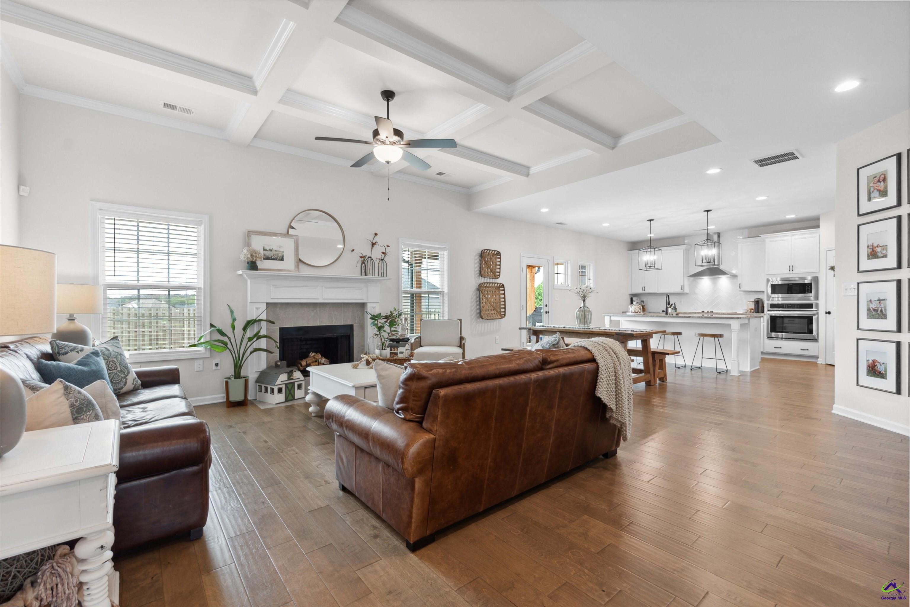 301 Shoshone Circle