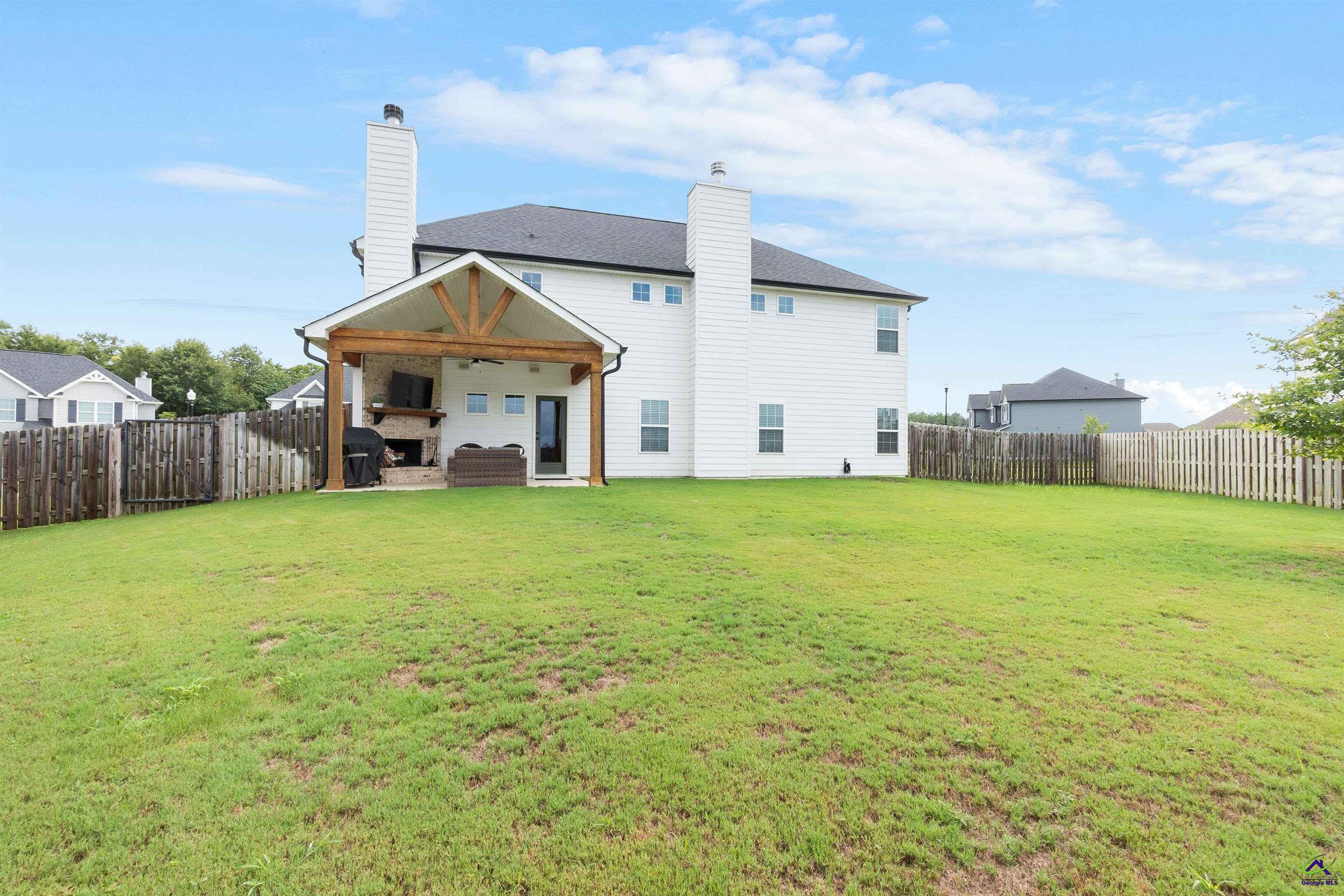 301 Shoshone Circle