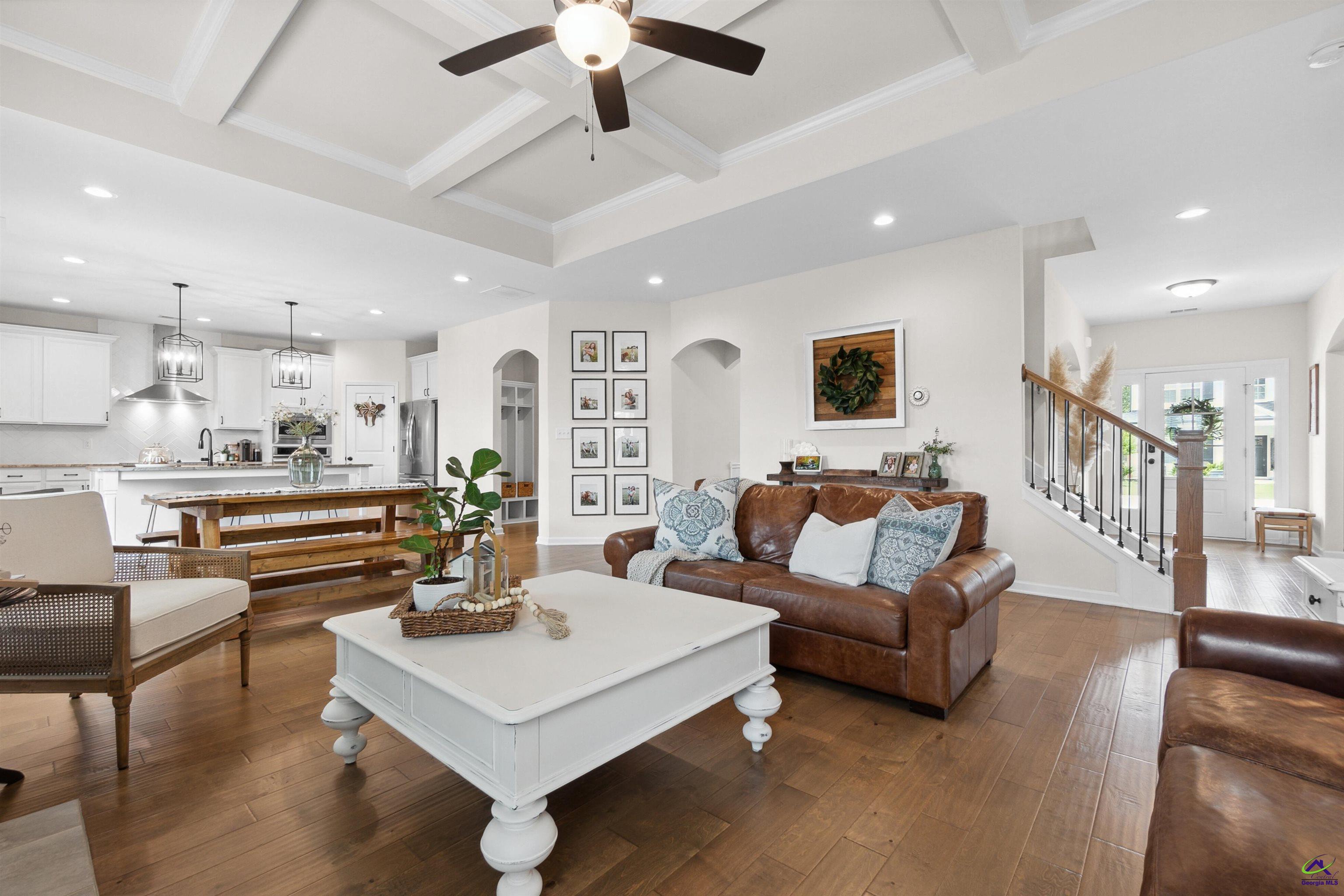 301 Shoshone Circle