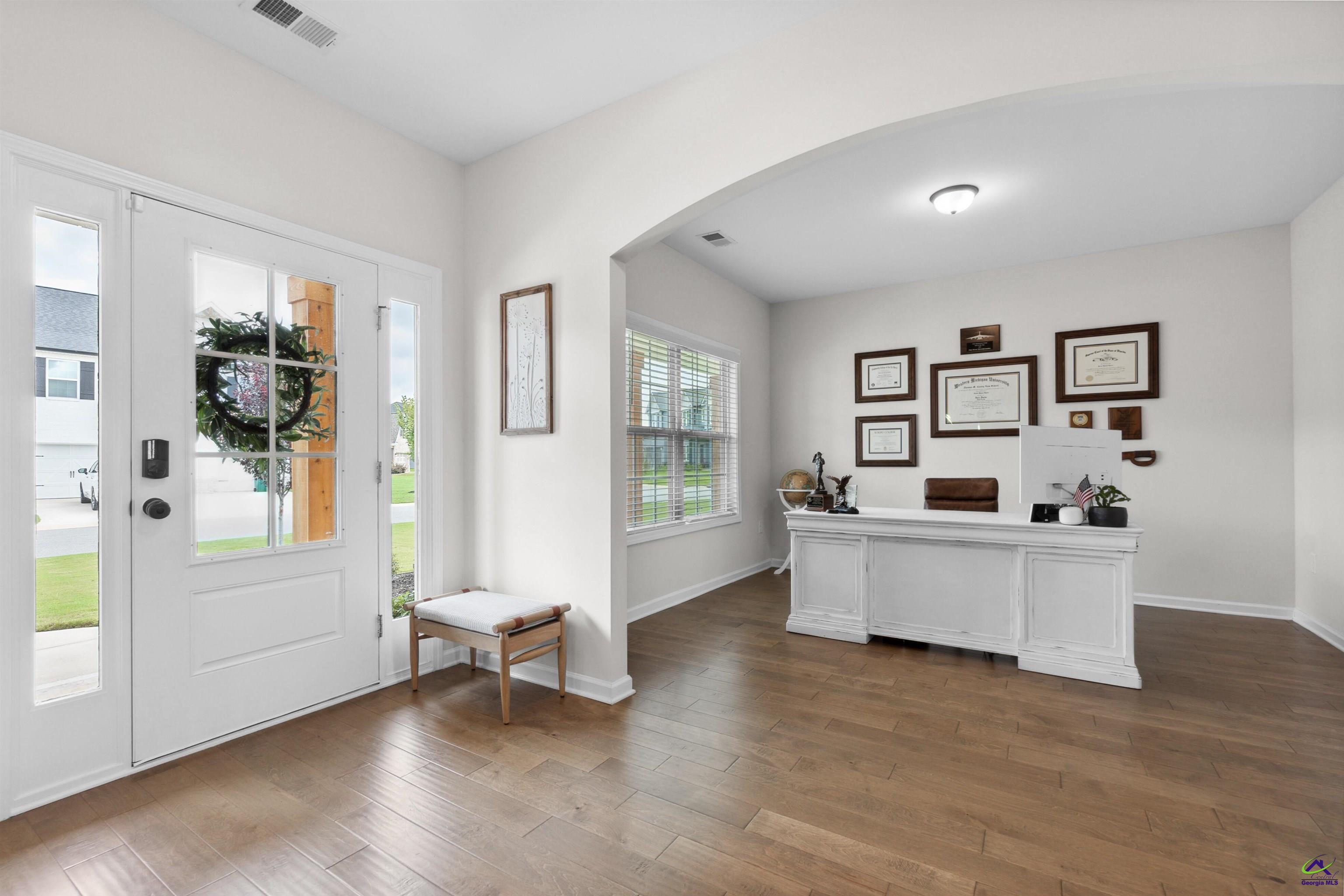 301 Shoshone Circle