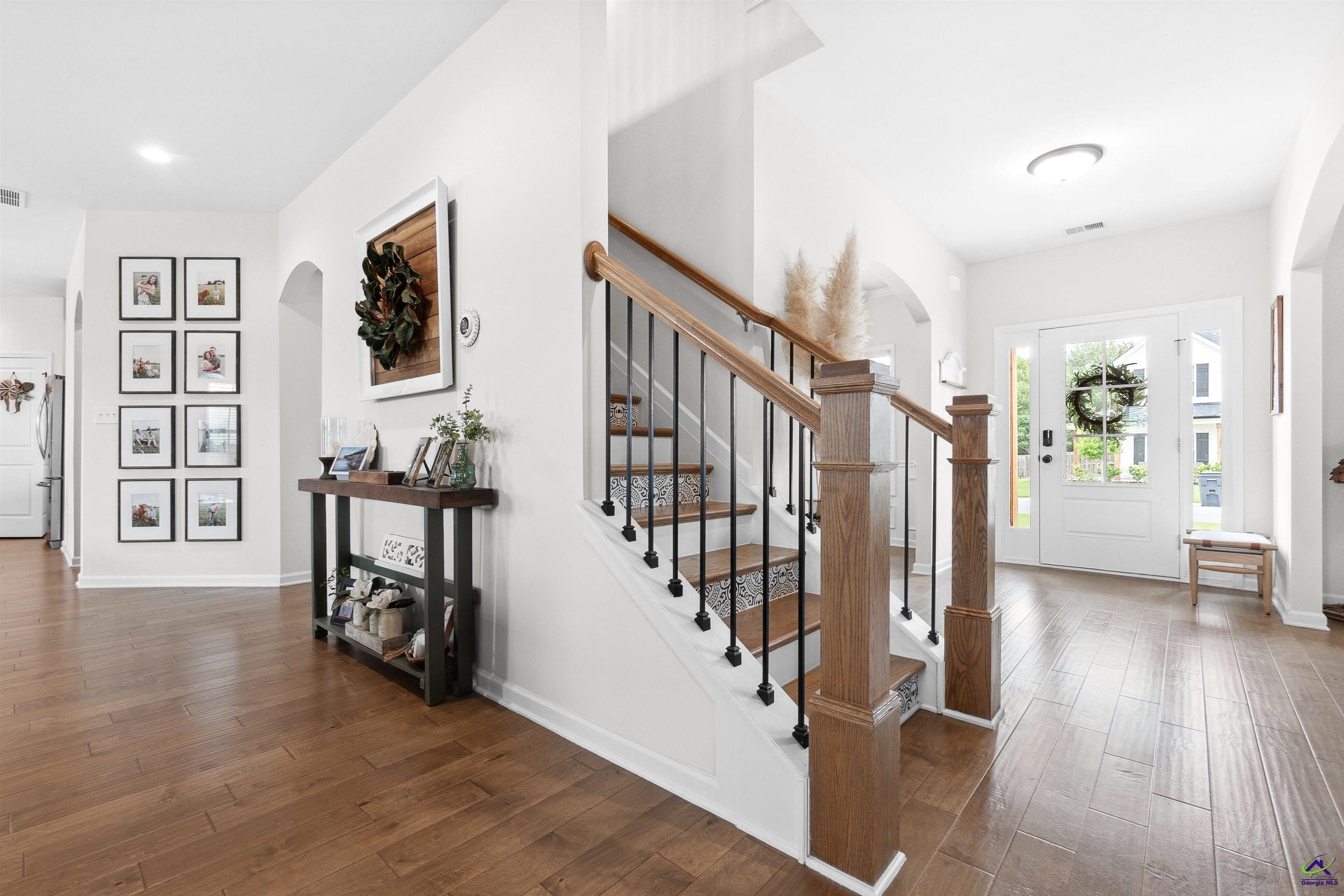 301 Shoshone Circle