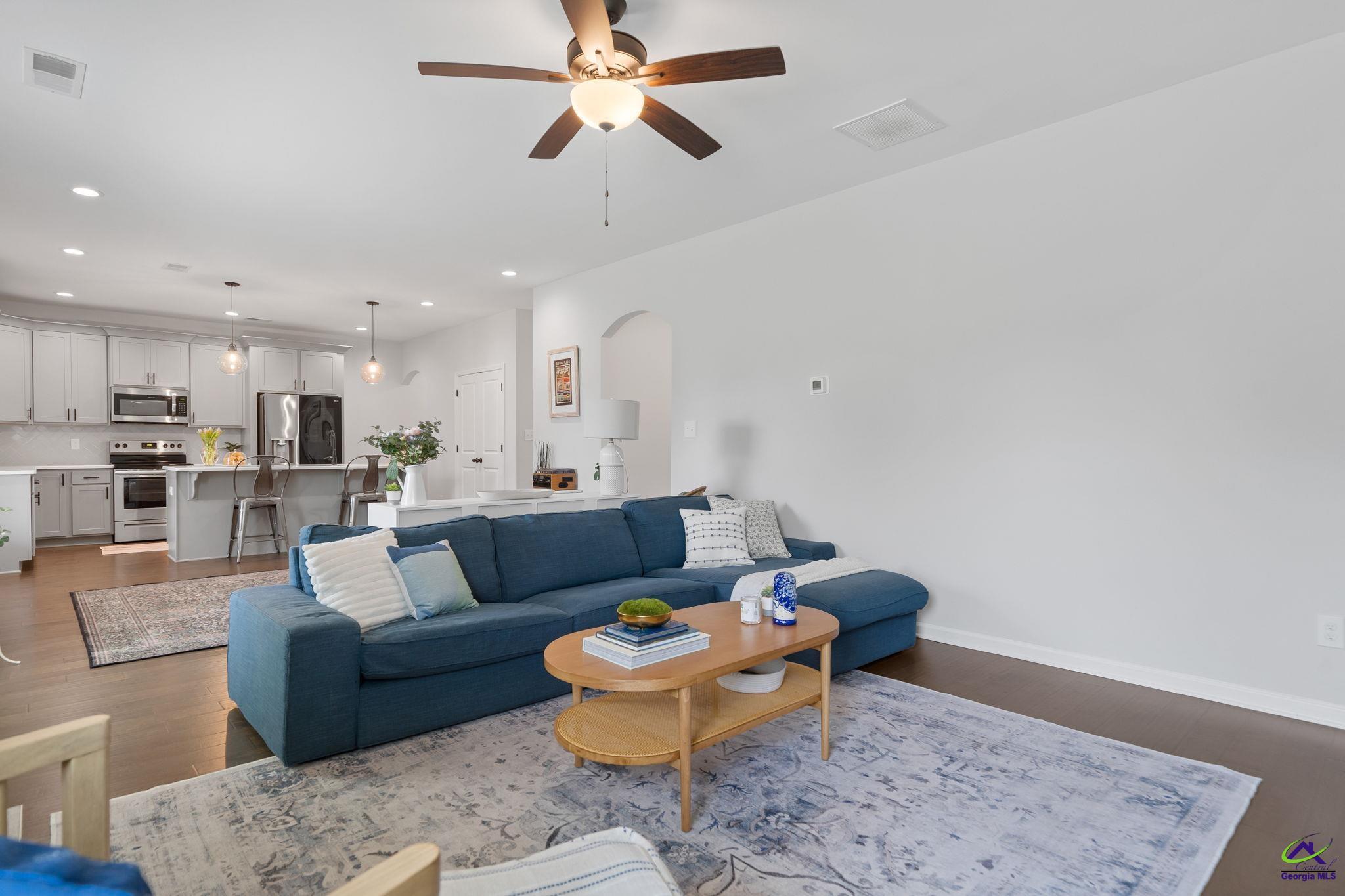 315 Shoshone Circle