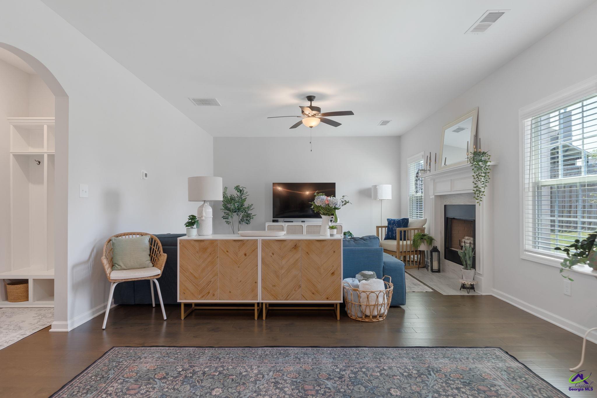 315 Shoshone Circle