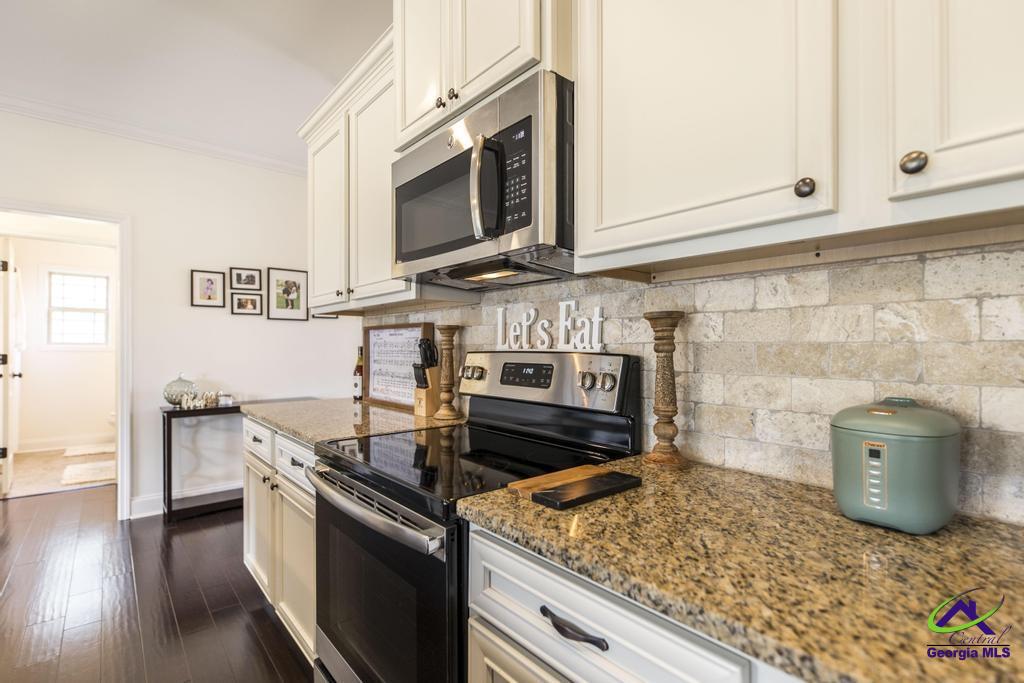 226 Rainsong Trail
