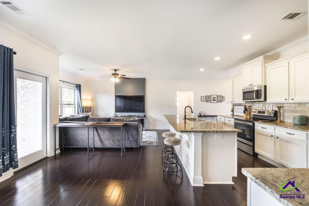 226 Rainsong Trail