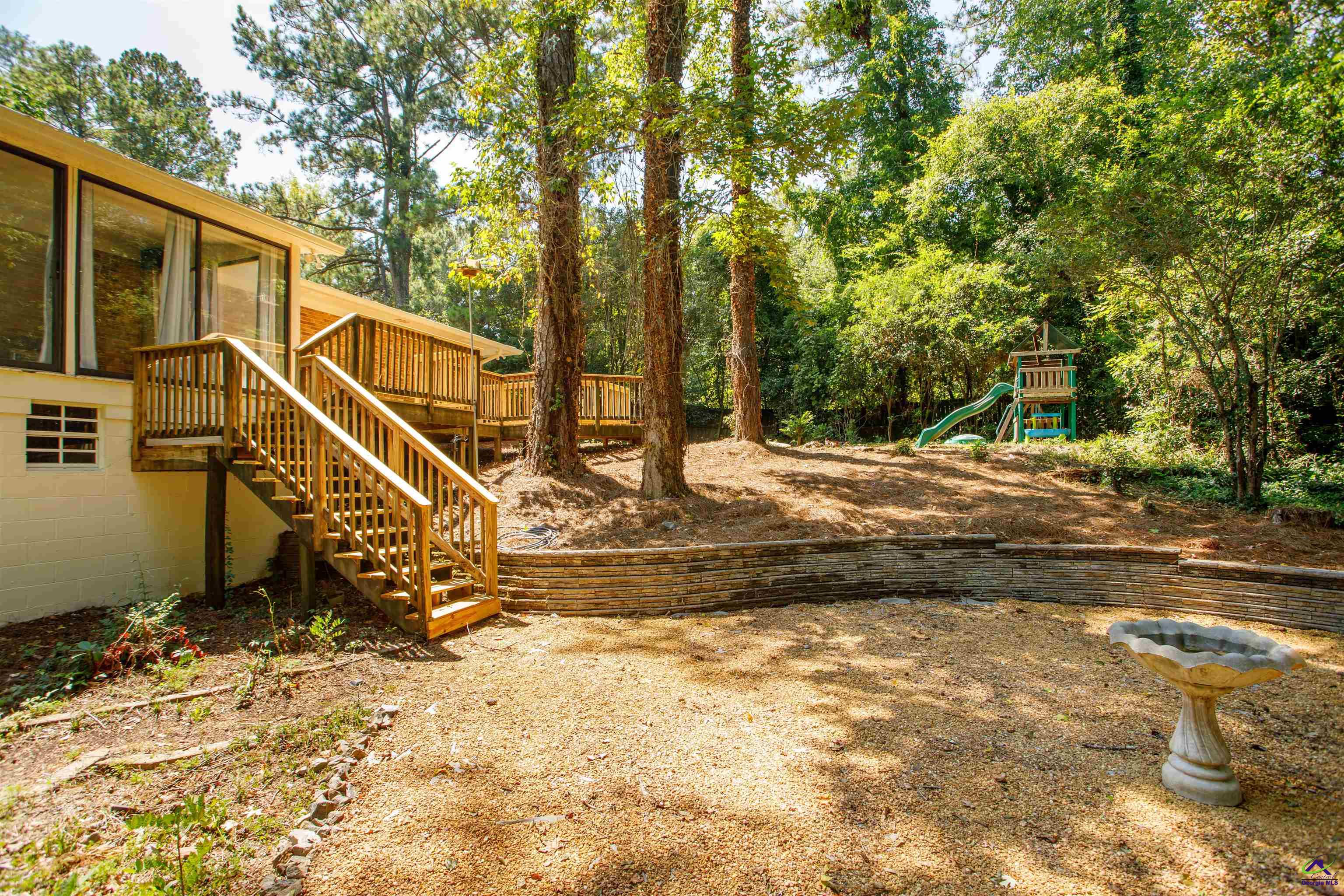4895 Guerry Drive