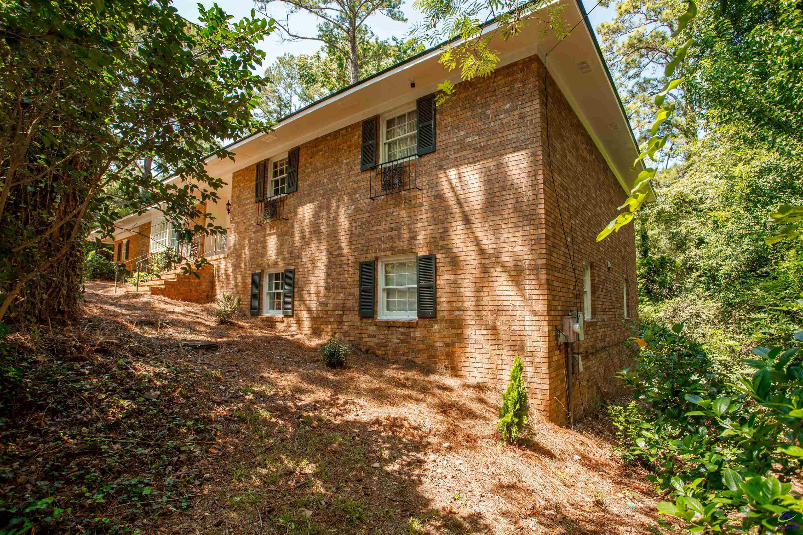 4895 Guerry Drive