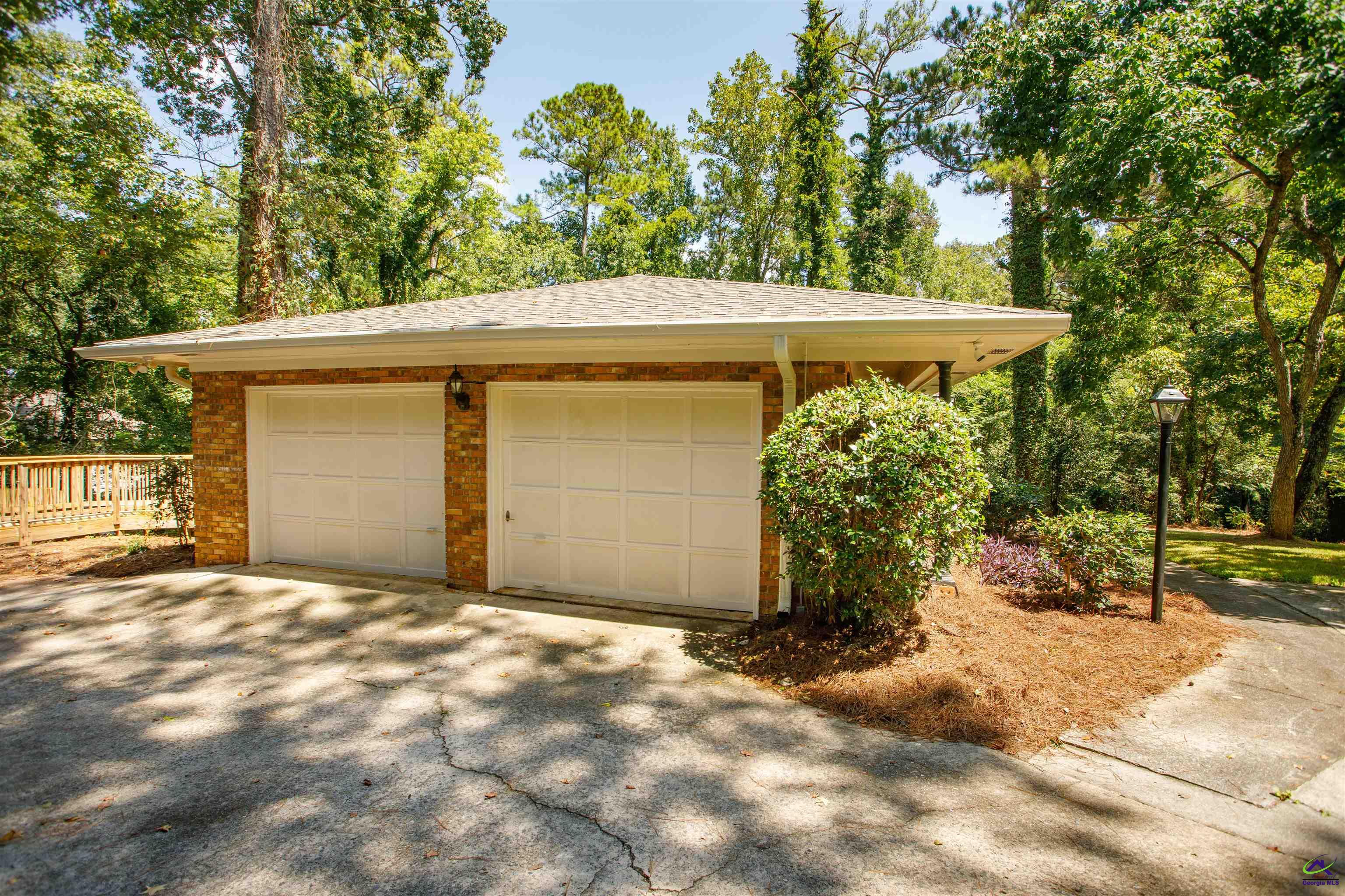 4895 Guerry Drive