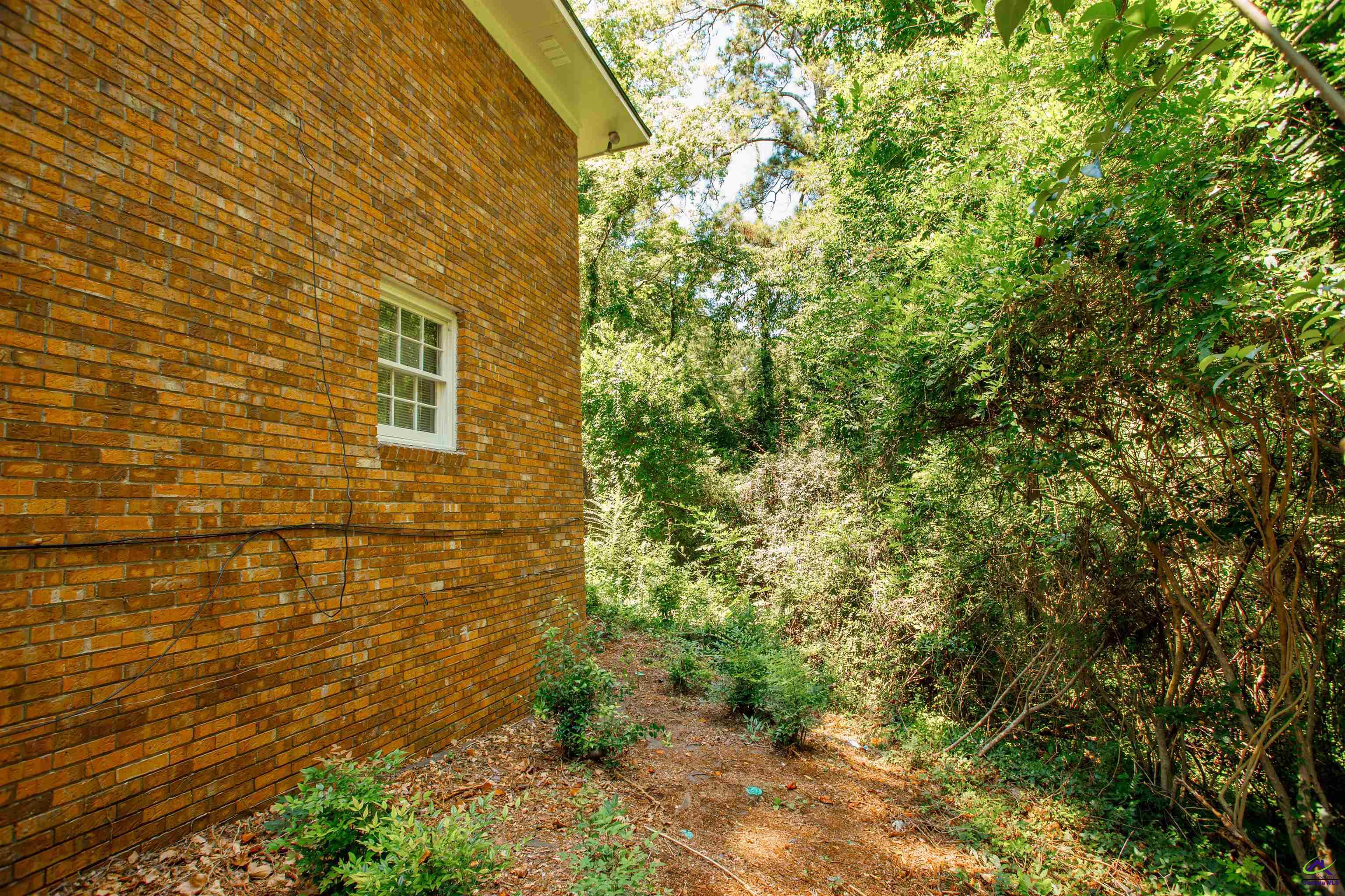 4895 Guerry Drive