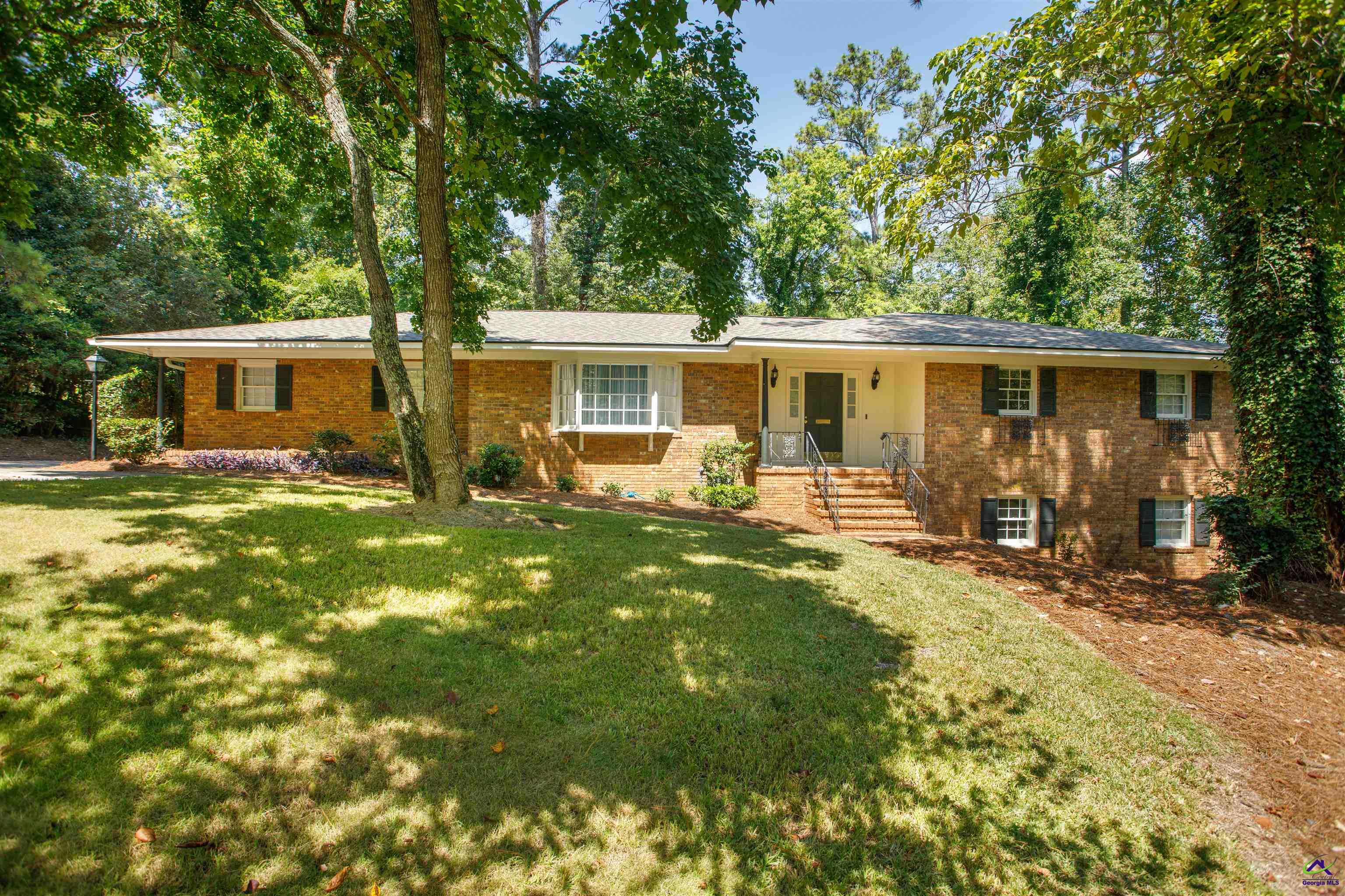 4895 Guerry Drive