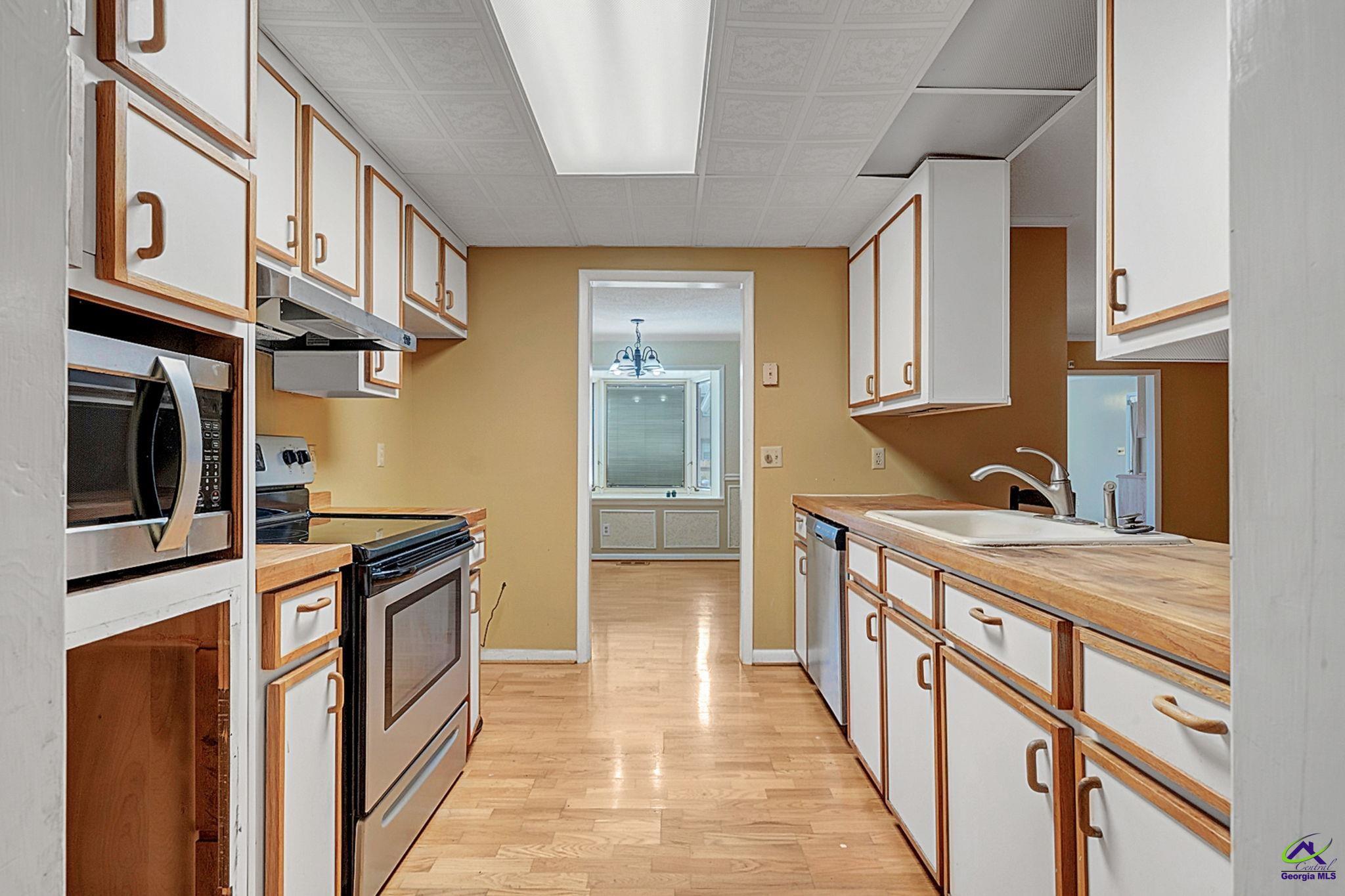 304 Tanglewood Court