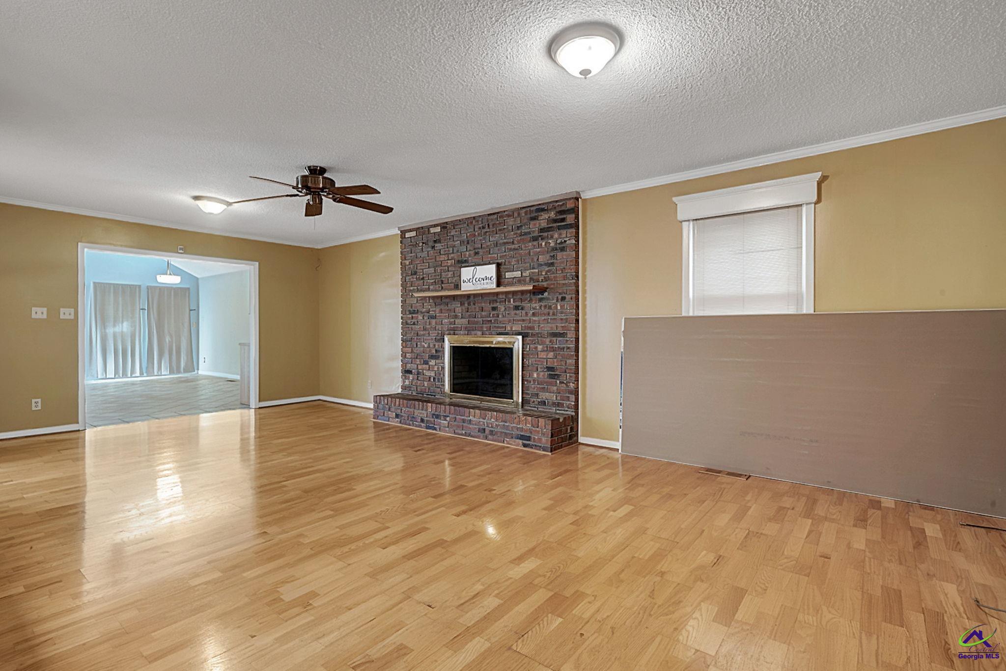 304 Tanglewood Court