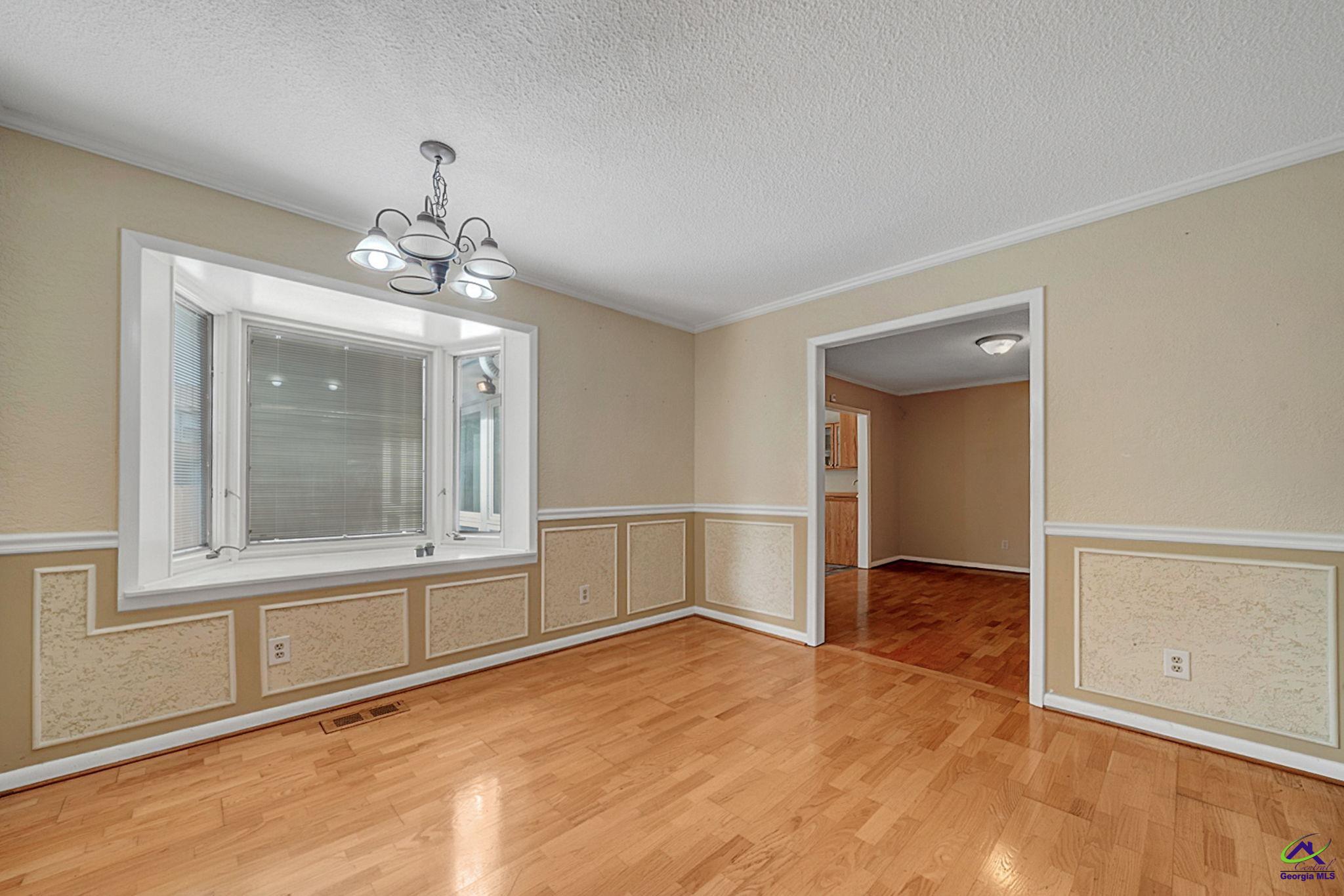 304 Tanglewood Court