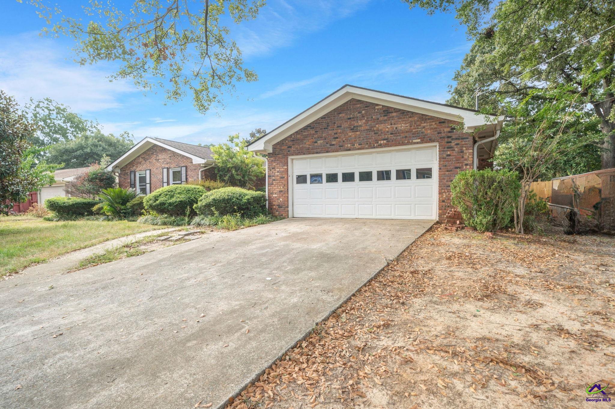 304 Tanglewood Court